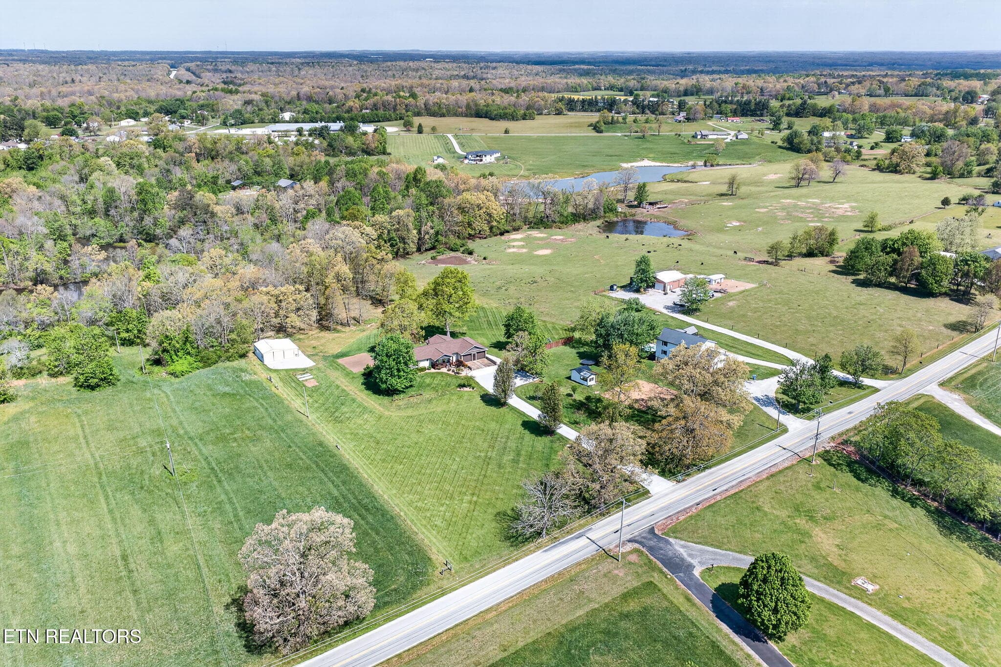 60-web-or-mls-7668 Plateau Rd_296_TNPC - 7668 Plateau Rd, Crossville, TN 38571