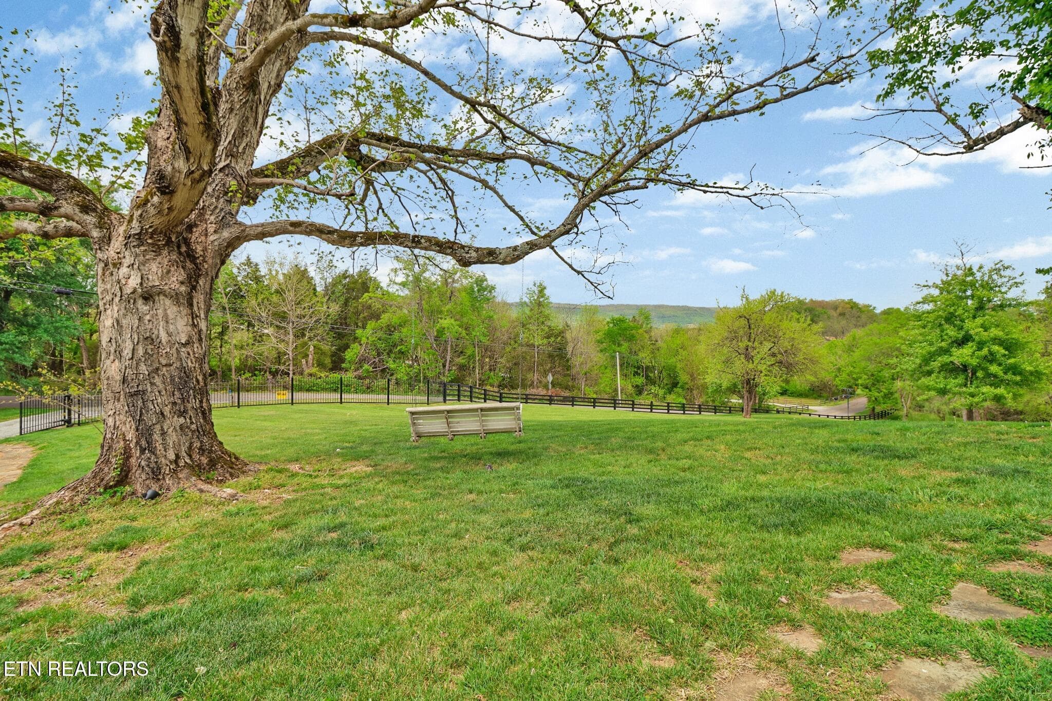672140430_10243373339255485_554530382169 - 9988 Upper East Valley Rd, Pikeville, TN 37367
