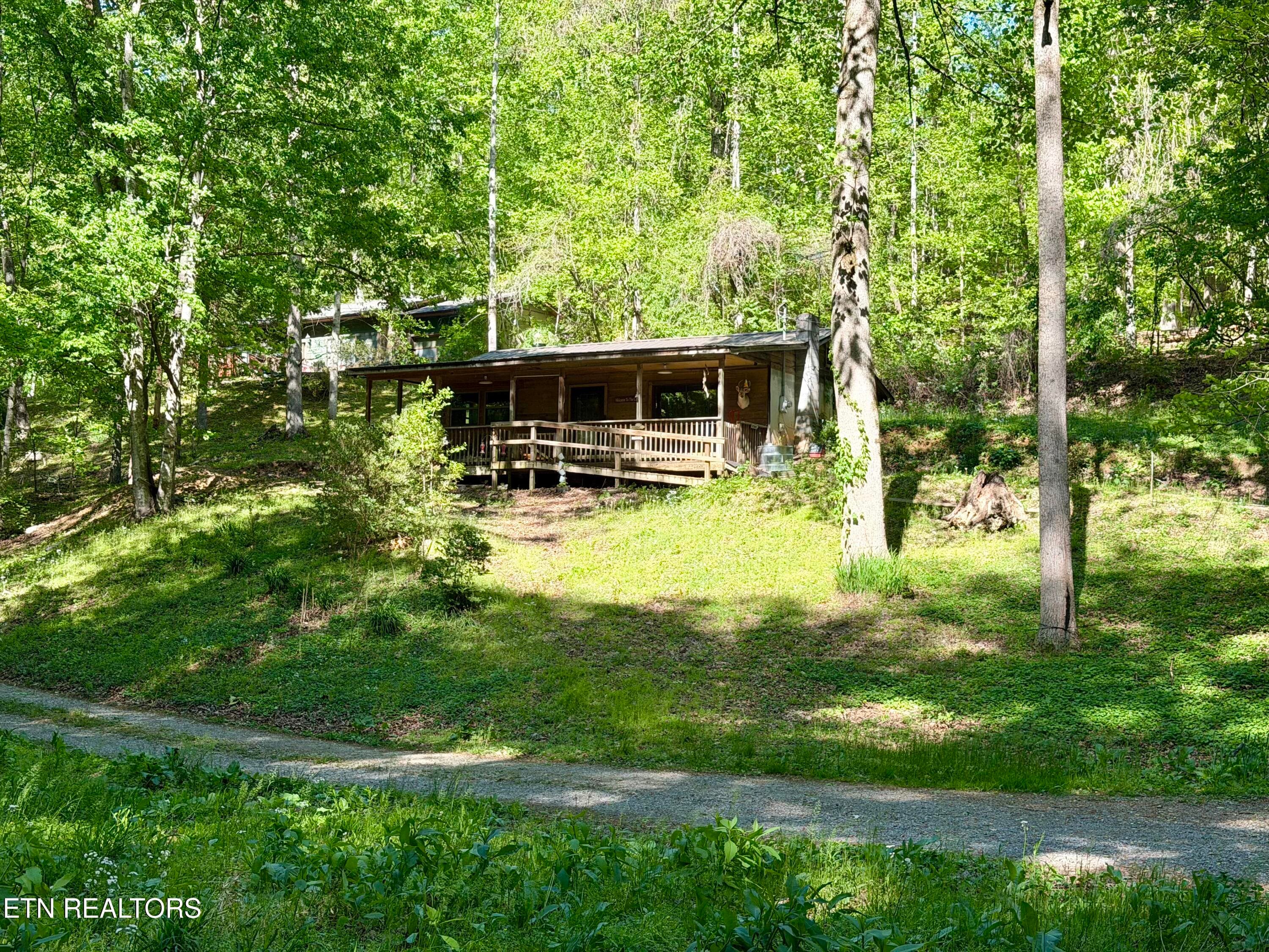 110 Laguna Vista Drive, Caryville, TN 37714