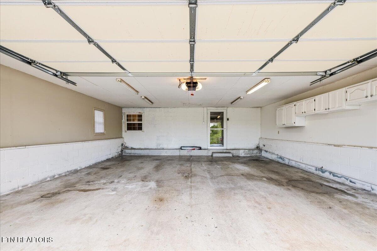 42-1178 Powell Valley Shores Cir - 1178 Powell Valley Shores Circle, Speedwell, TN 37870