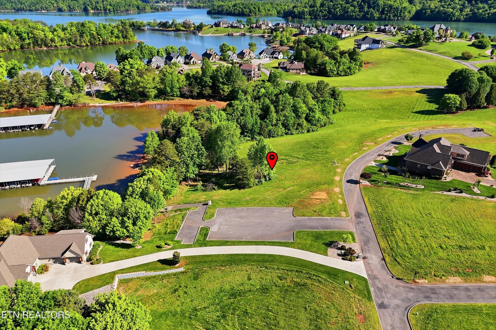10-261 White Swan Dr-10 - 261 White Swan Drive, Vonore, TN 37885