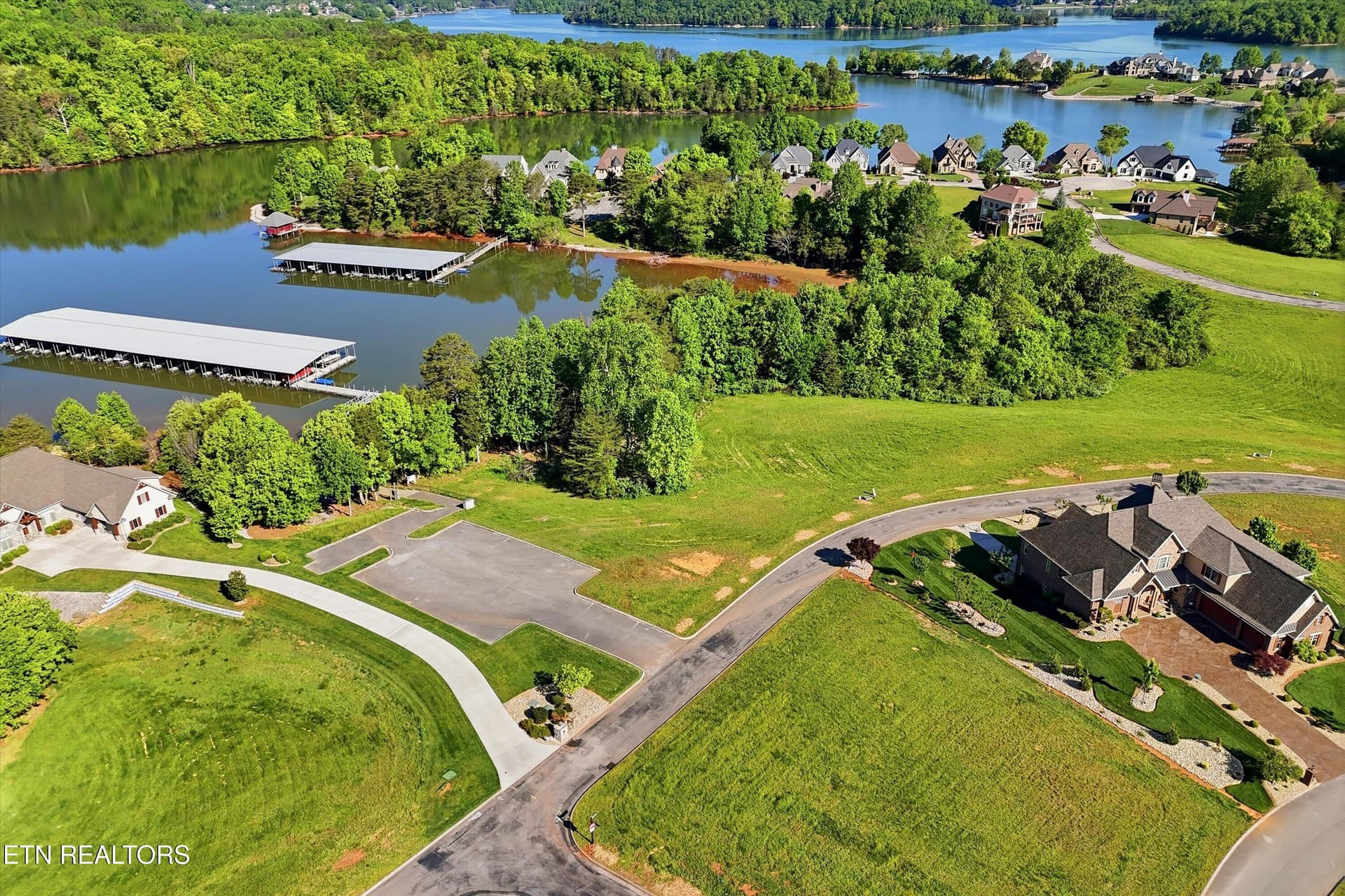 13-261 White Swan Dr-13 - 261 White Swan Drive, Vonore, TN 37885