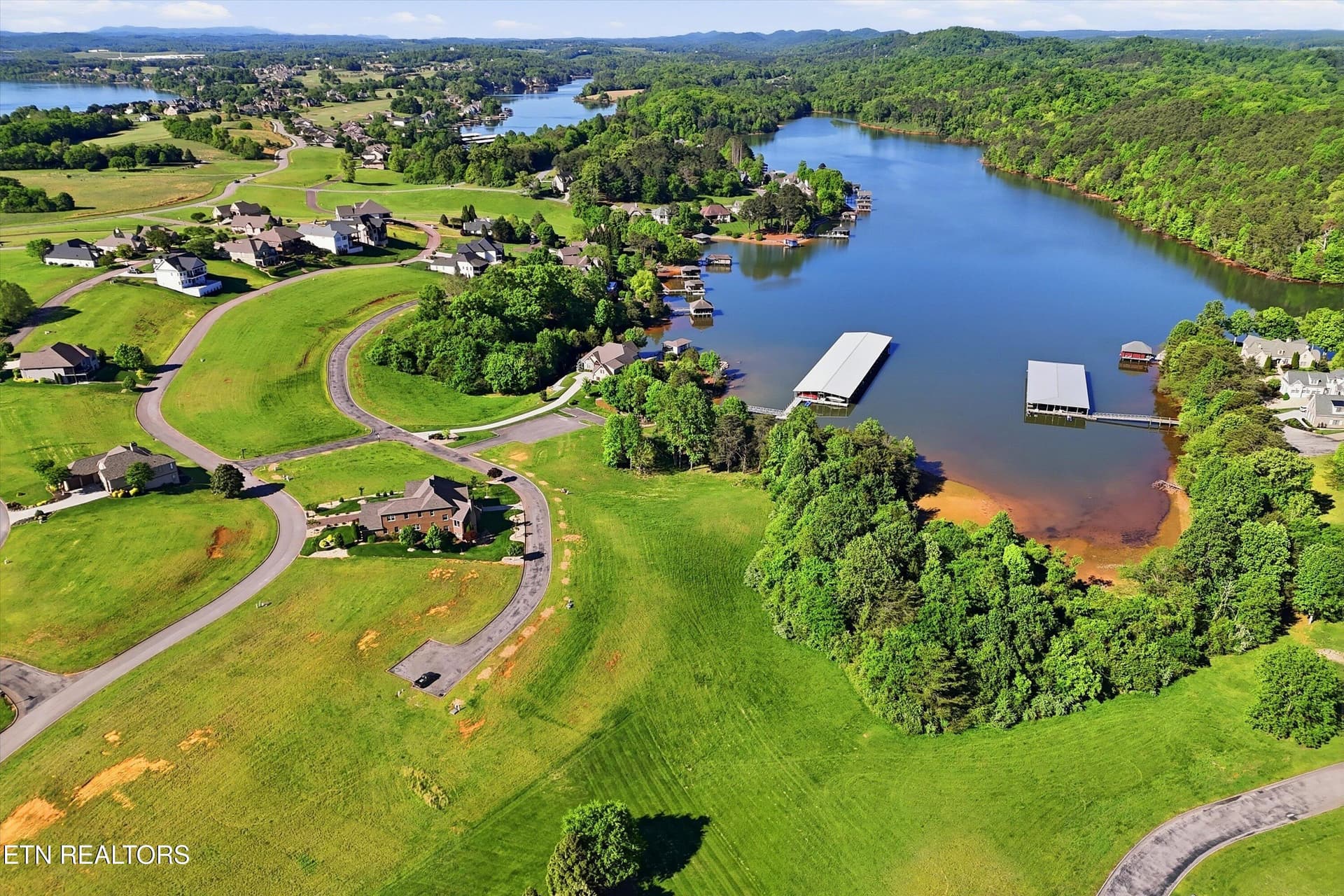 19-261 White Swan Dr-19 - 261 White Swan Drive, Vonore, TN 37885