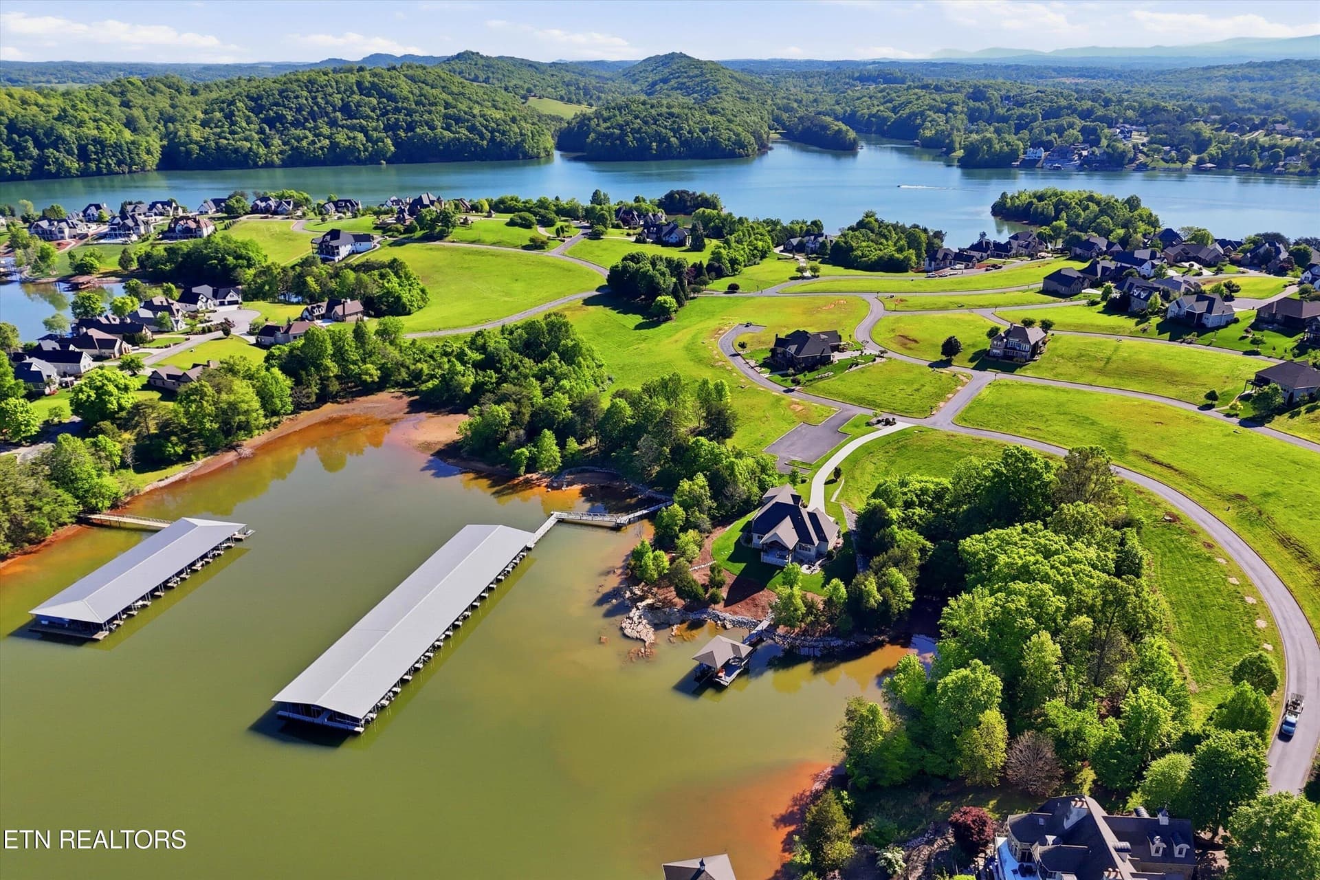 25-261 White Swan Dr-25 - 261 White Swan Drive, Vonore, TN 37885