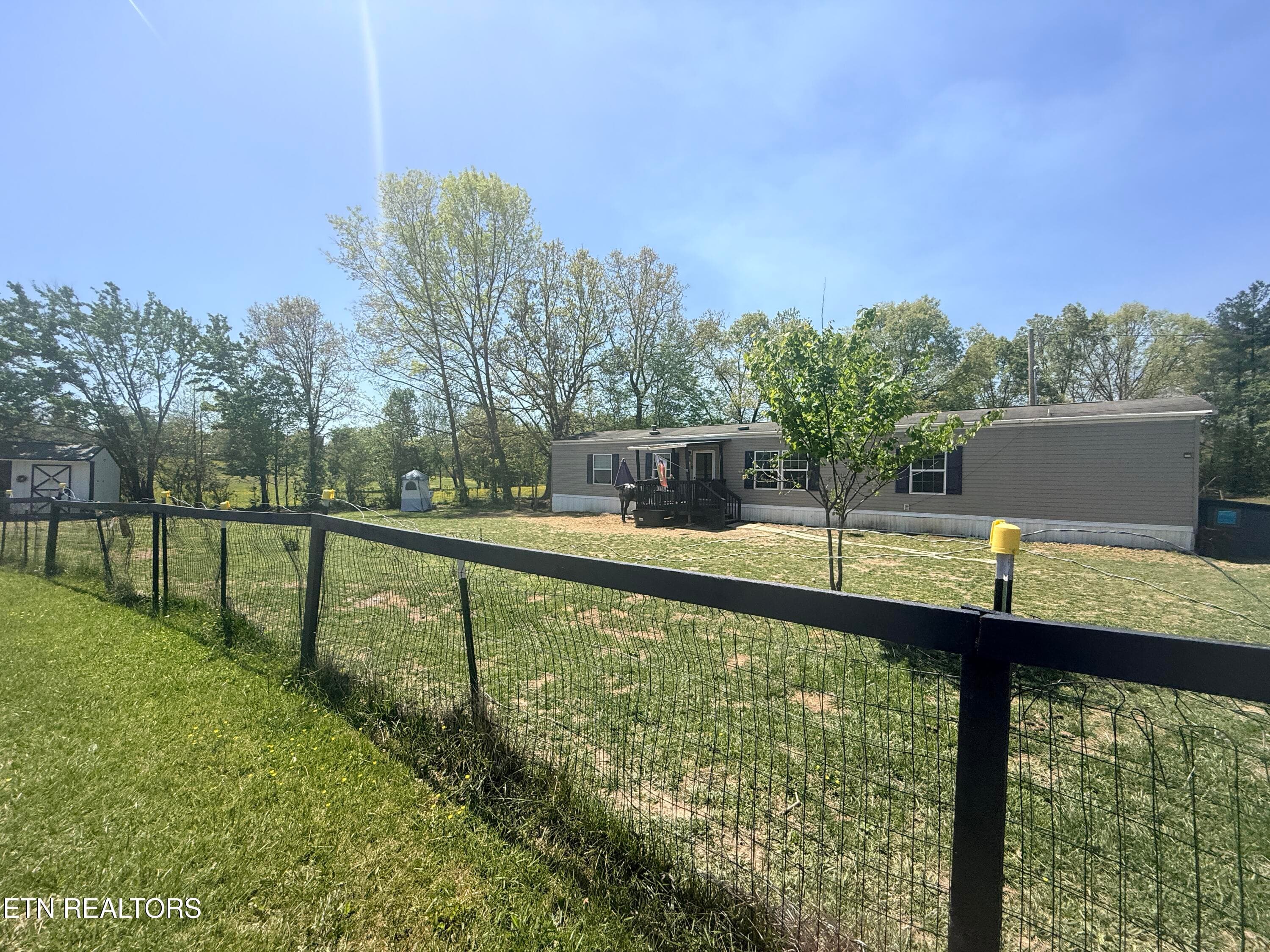 IMG_3828 - 174 Claude Howard Rd, Deer Lodge, TN 37726