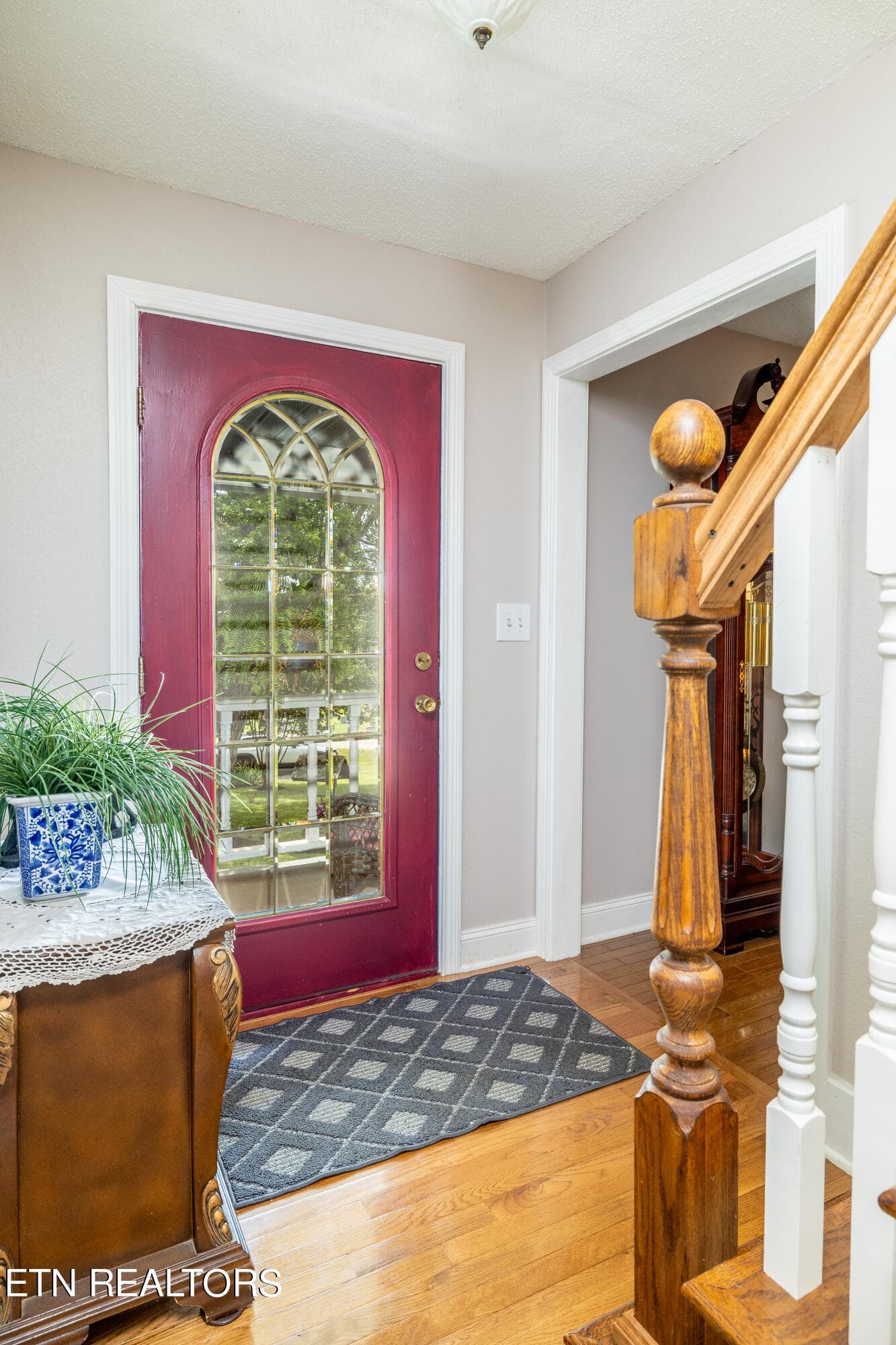 Welcoming Foyer - 2814 Montvale Rd, Maryville, TN 37803