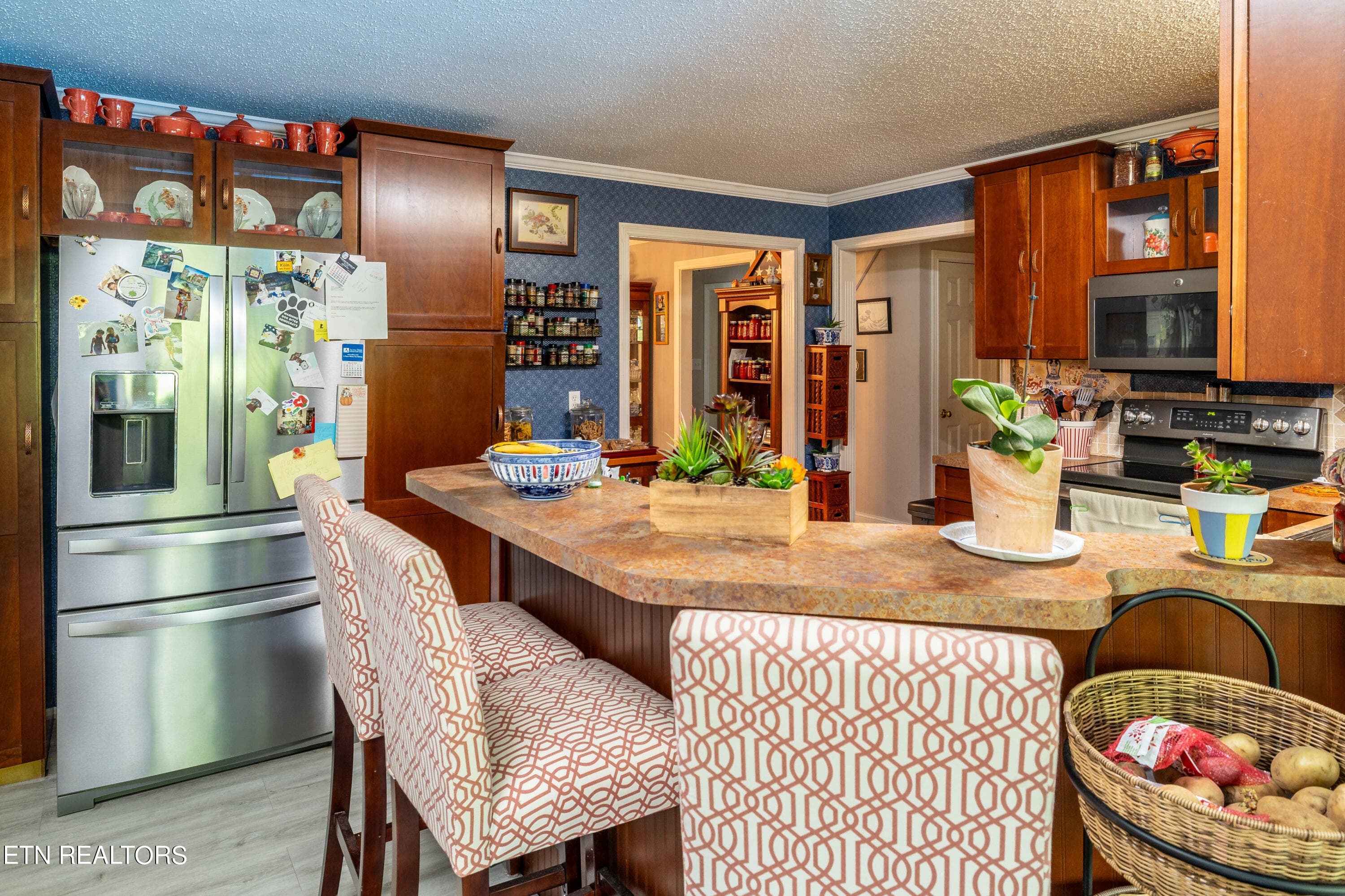 Cozy Kitchen - 2814 Montvale Rd, Maryville, TN 37803