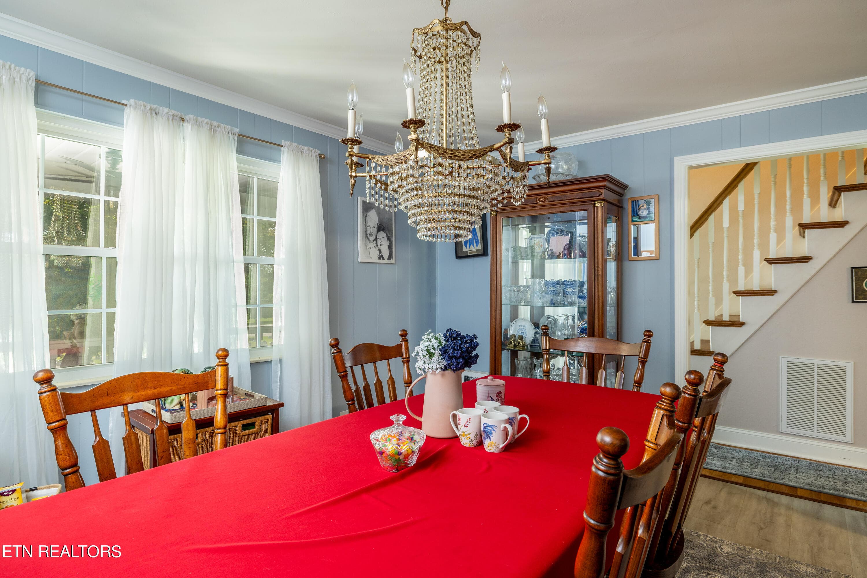Formal Dining/Antique Crystal Chandelier - 2814 Montvale Rd, Maryville, TN 37803