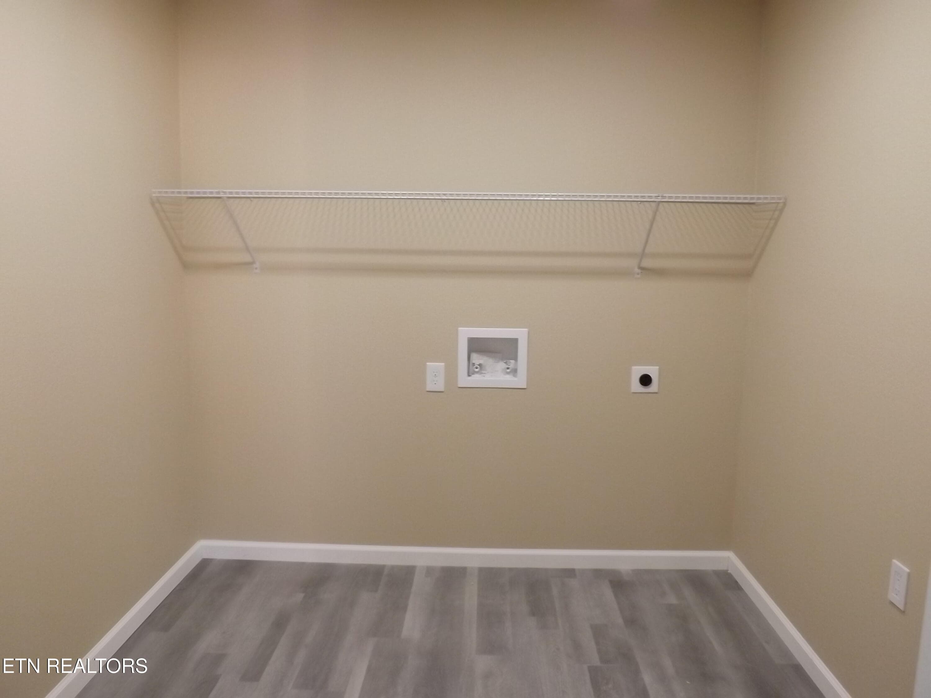 DSCF3909 - 935 Shawanee Rd, Harrogate, TN 37752