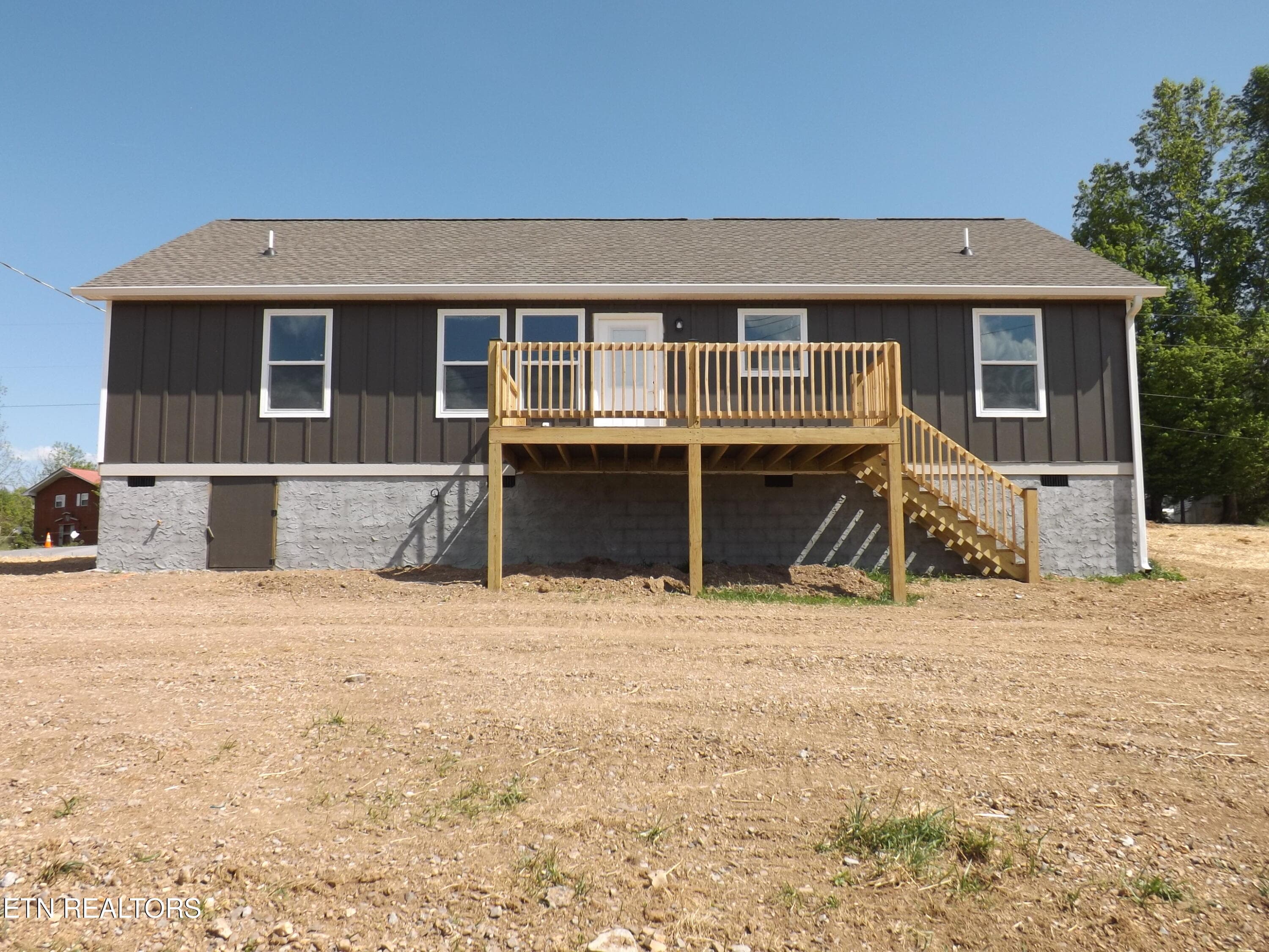 DSCF3925 - 935 Shawanee Rd, Harrogate, TN 37752