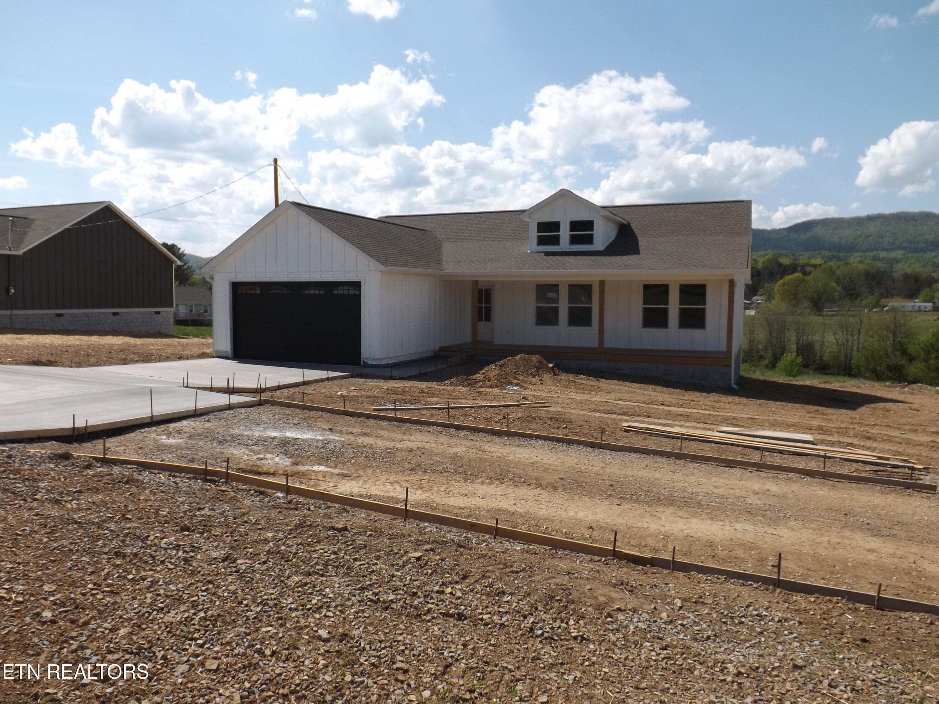 DSCF3931 - Copy - 941 Shawanee Rd, Harrogate, TN 37752