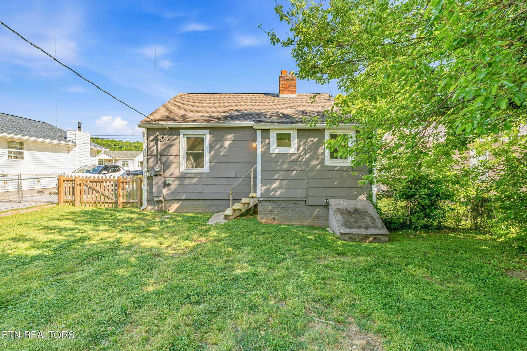 27-web-or-mls-822 Radford Place27 - 822 Radford Place, Knoxville, TN 37917, Knoxville