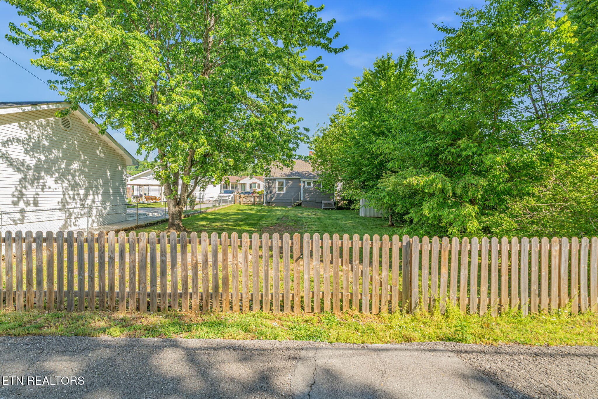 29-web-or-mls-822 Radford Place29 - 822 Radford Place, Knoxville, TN 37917, Knoxville