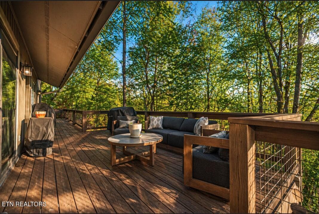 Back deck - 11104 Poplar Ridge Rd, Knoxville, TN 37932, Knoxville