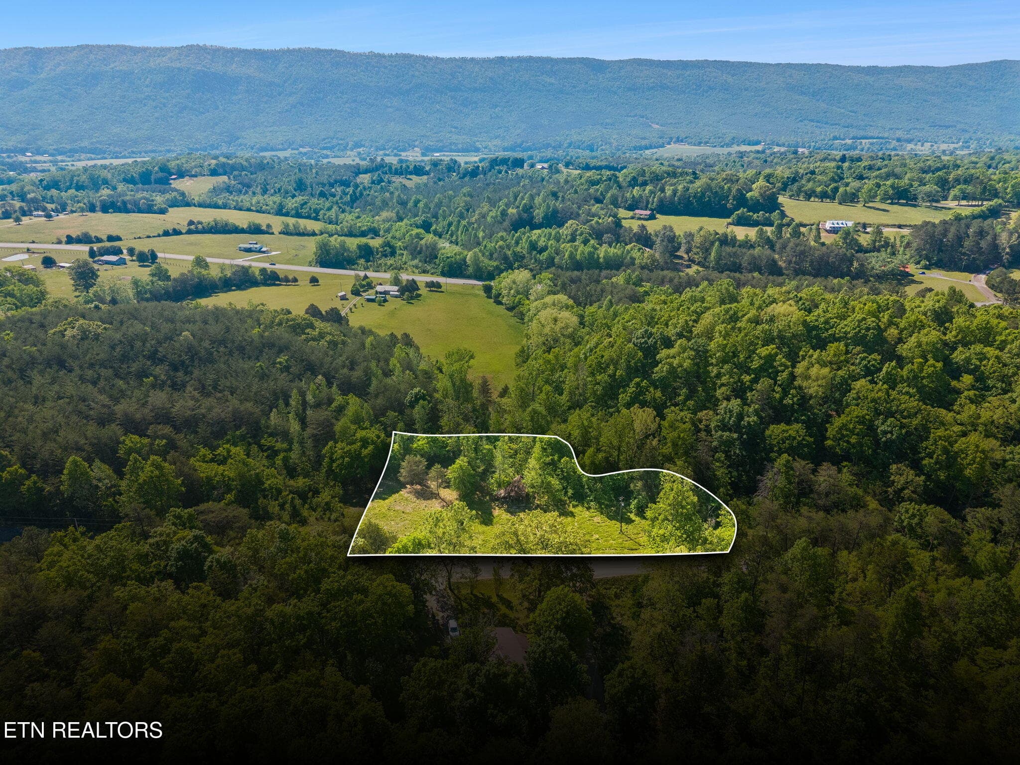 Co Rd 490, Etowah, TN 37331