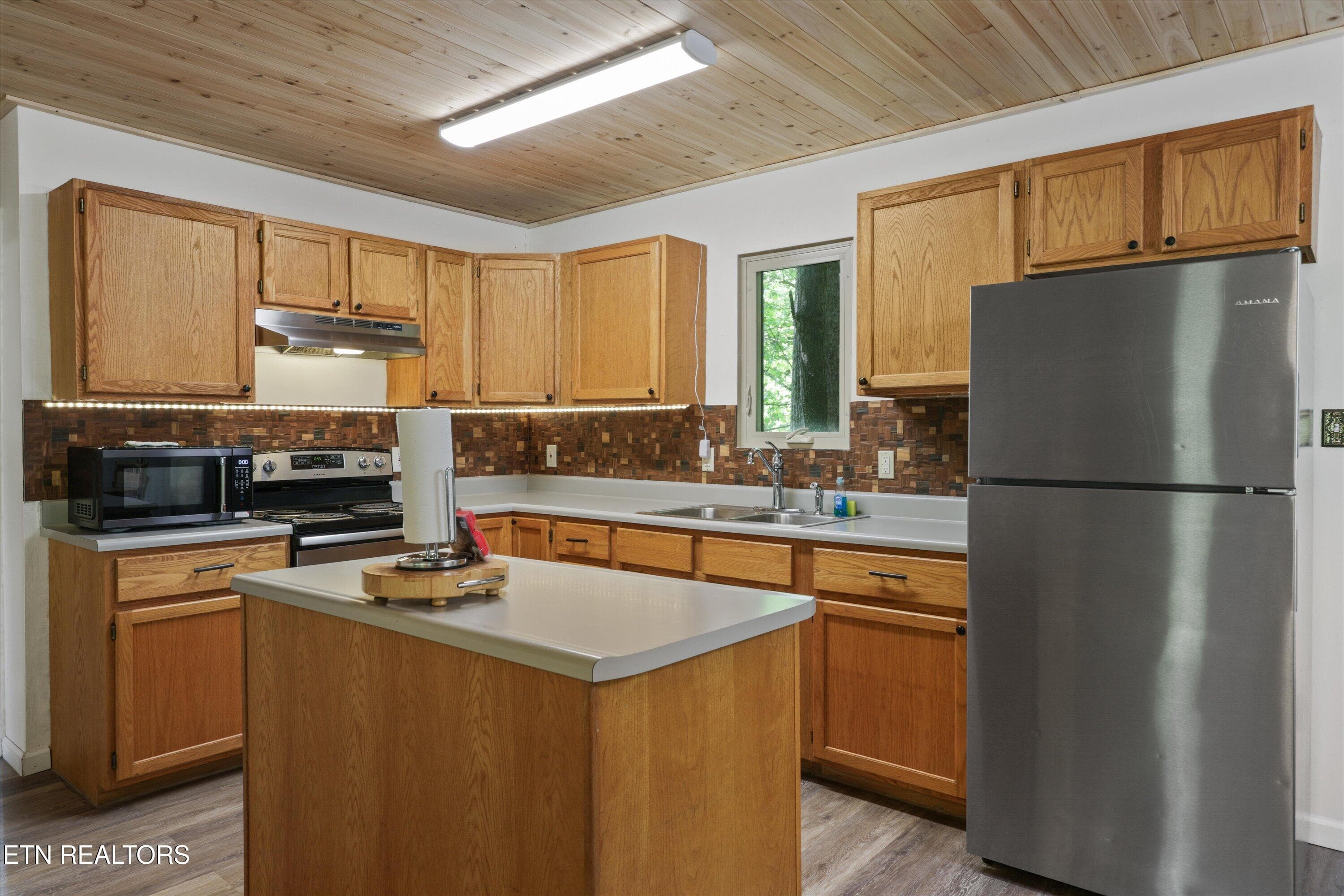 10-375 Sugar Mountain Way [2995017]-62 - 375 Sugar Mountain Way, Pigeon Forge, TN 37863