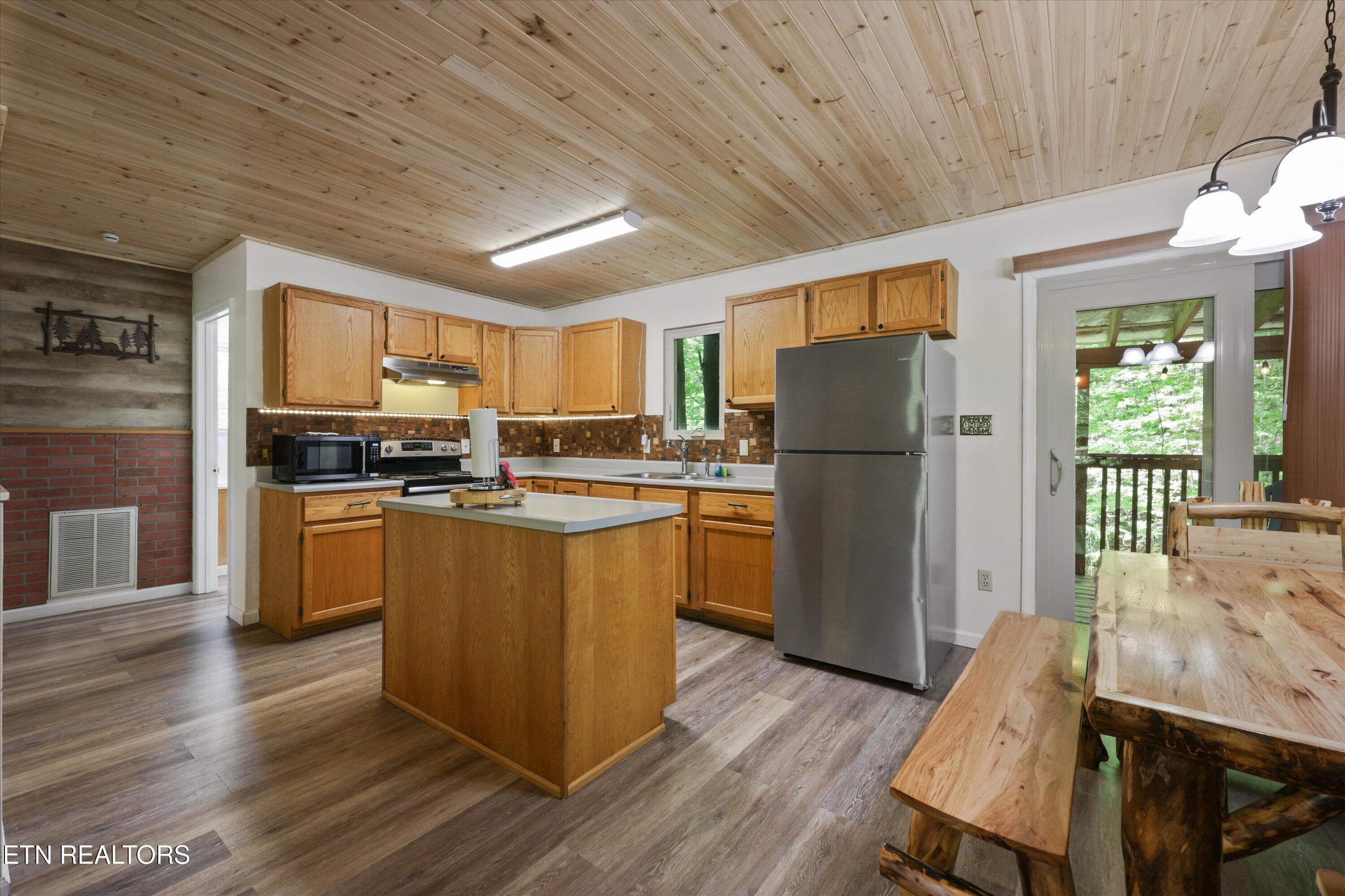 11-375 Sugar Mountain Way [2995017]-67 - 375 Sugar Mountain Way, Pigeon Forge, TN 37863