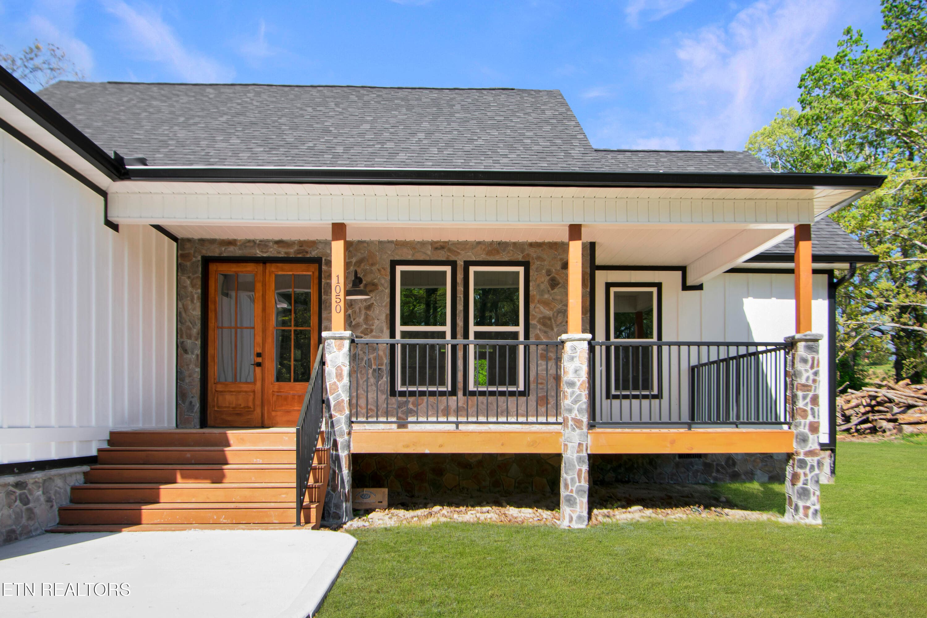 Front Porch - 1050 Rachel Drive, White Pine, TN 37890, White Pine