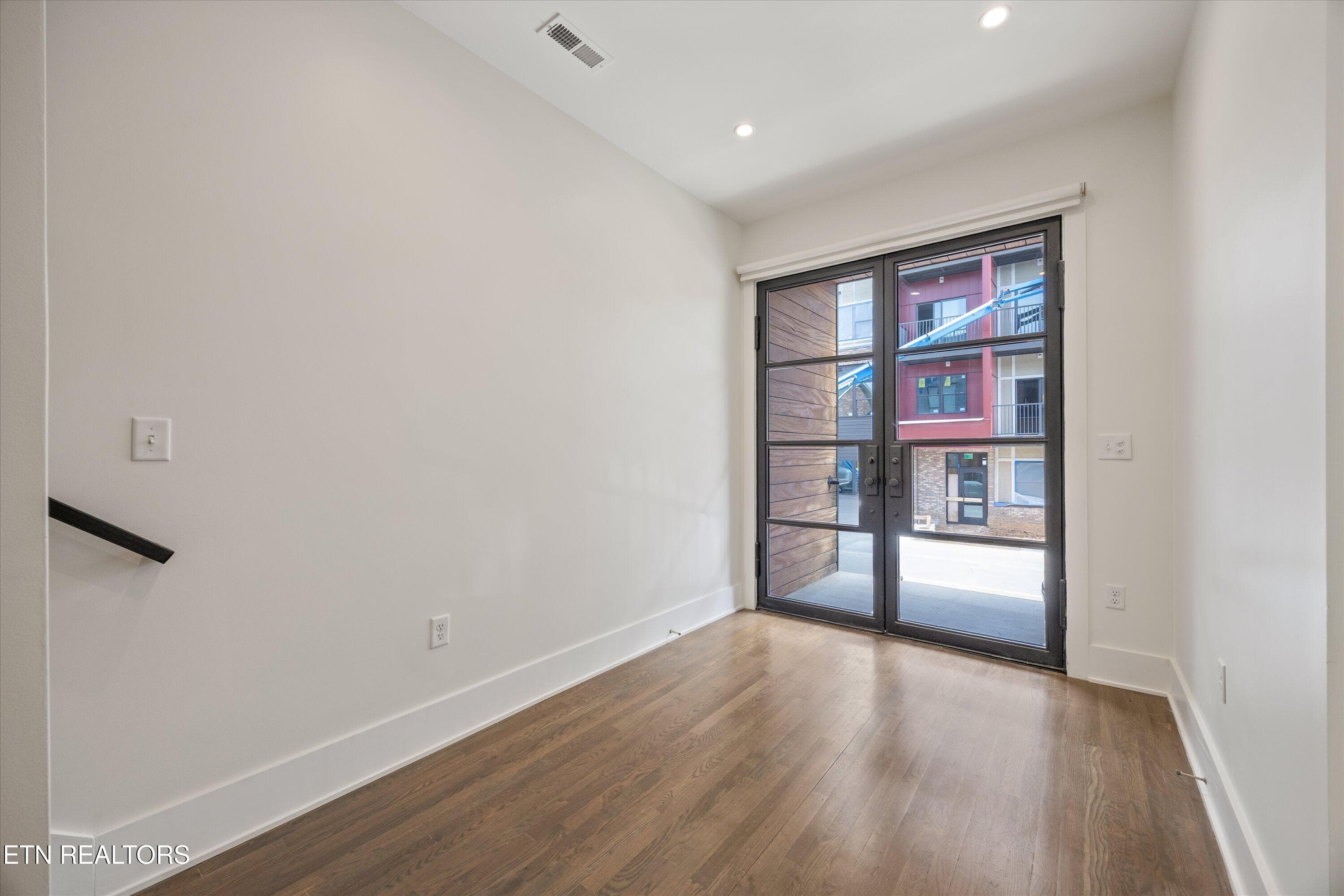 09-521 W Vine Avenue 13 - 521 W Vine Ave, Knoxville, TN 37902