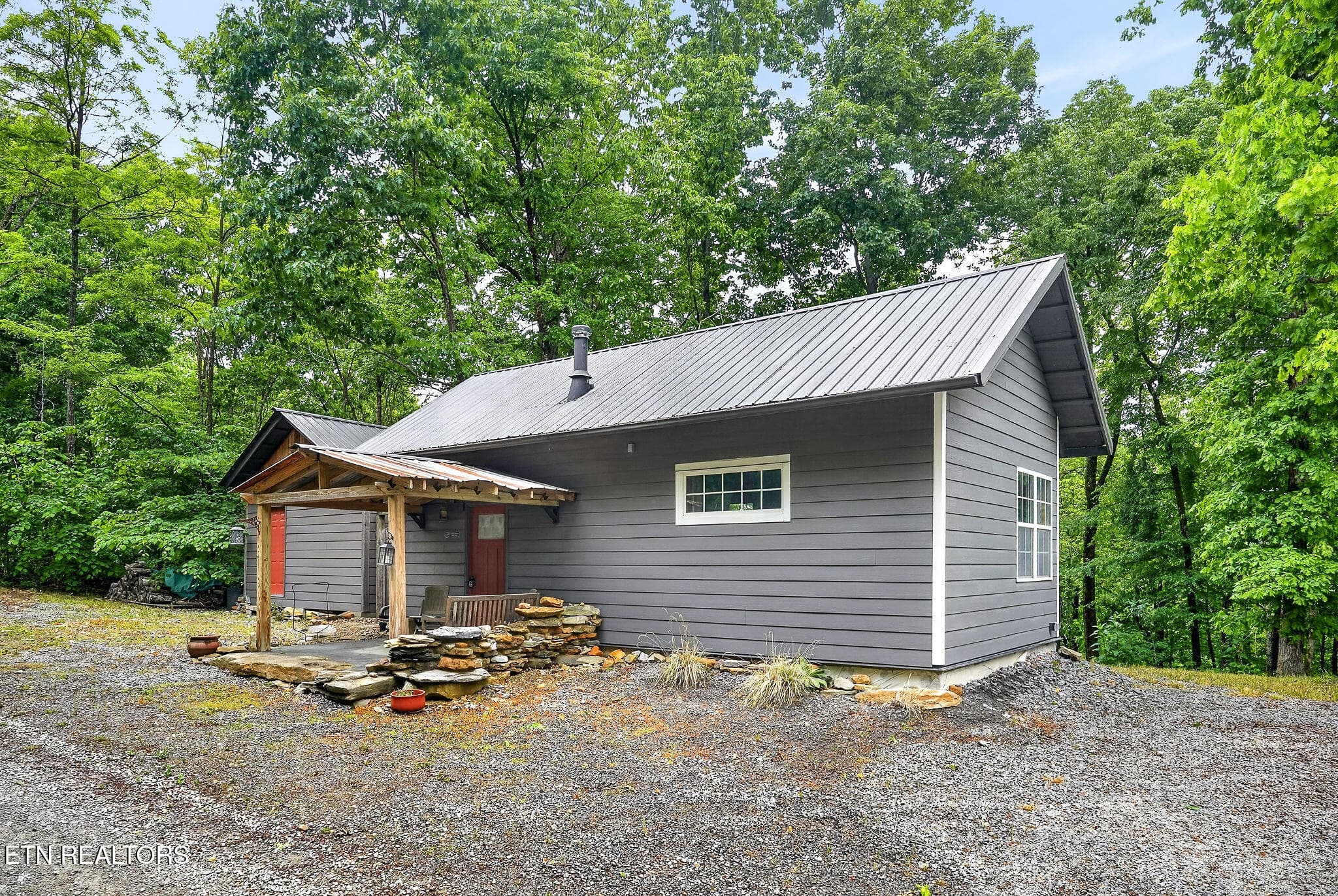DSC02379 - 853 Rock Springs Rd, Celina, TN 38551