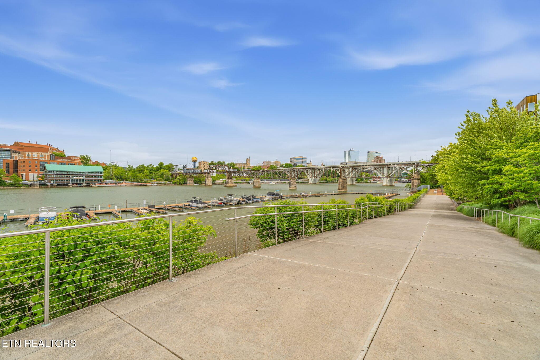 CityView Walkway - 445 W Blount Ave 409, Knoxville, TN 37920, Knoxville