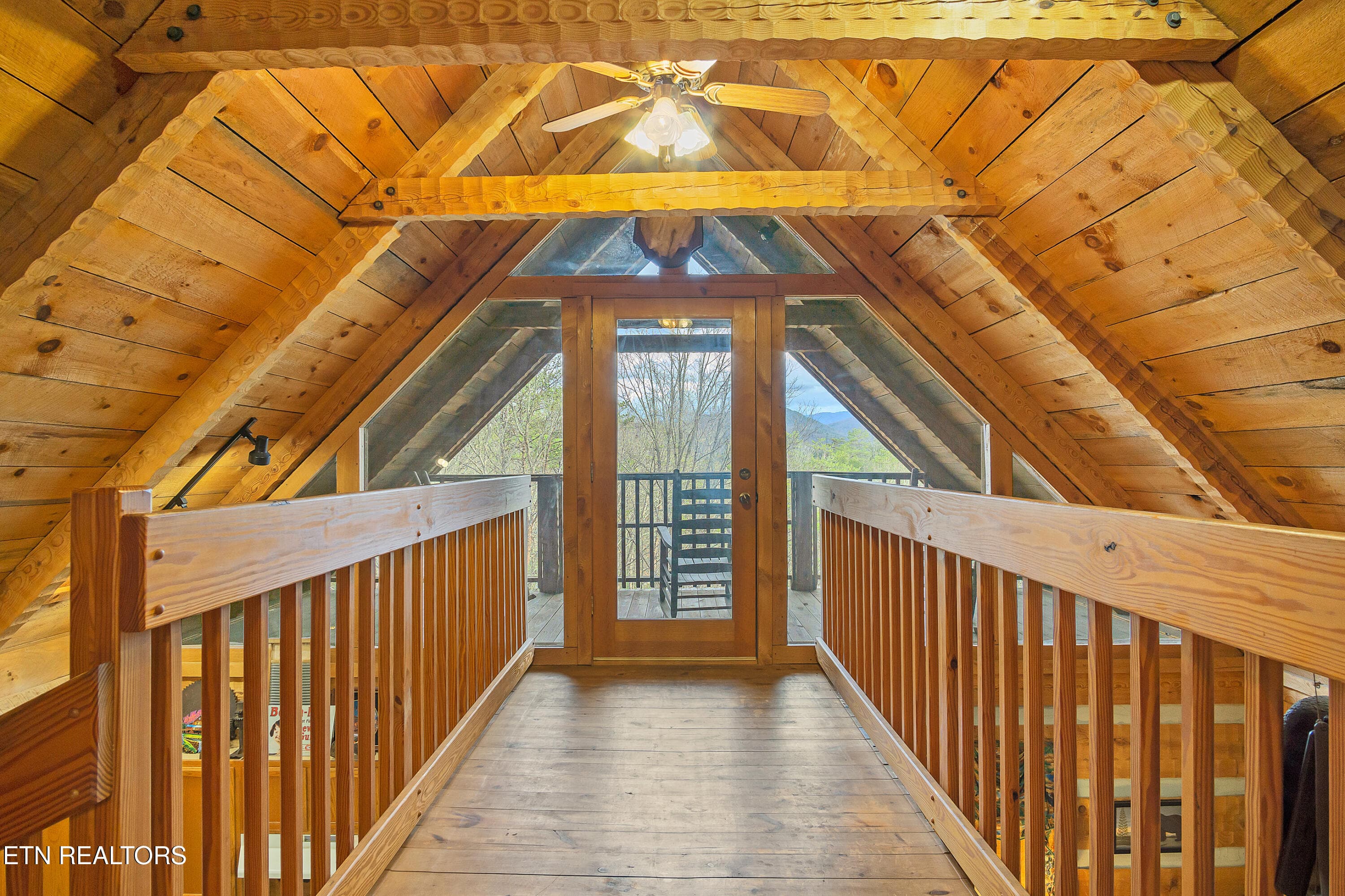 DSC02738 - 142 Tolliver Tr, Townsend, TN 37882