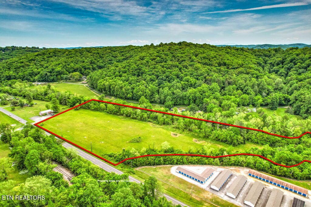 11 - 2073 Oliver Springs Hwy, Clinton, TN 37716