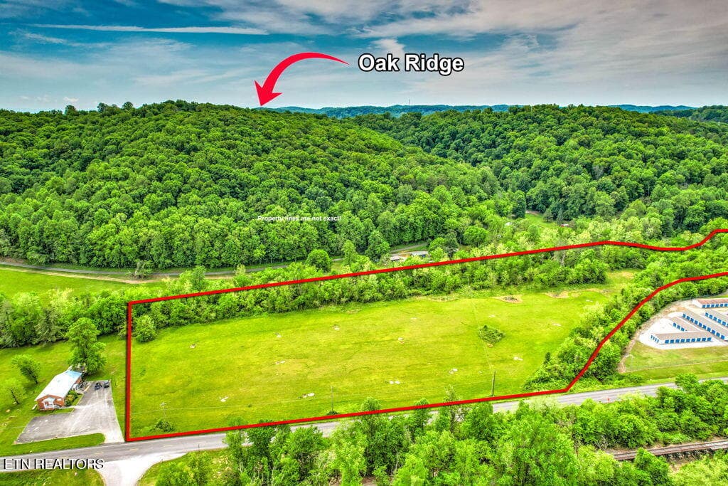 12 - 2073 Oliver Springs Hwy, Clinton, TN 37716