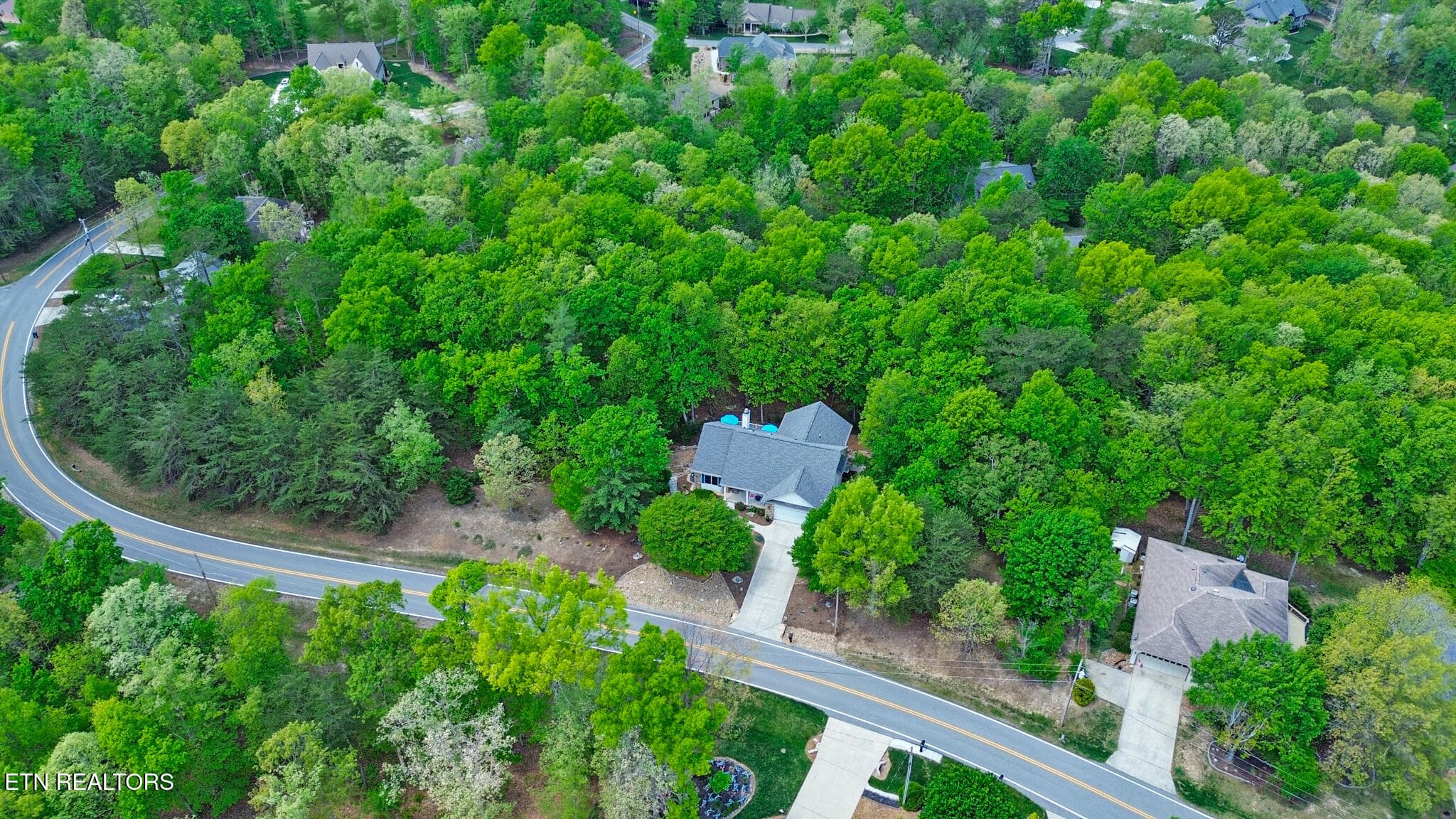 dji_0517-dji_0519 - 126 Mariners Drive, Fairfield Glade, TN 38558