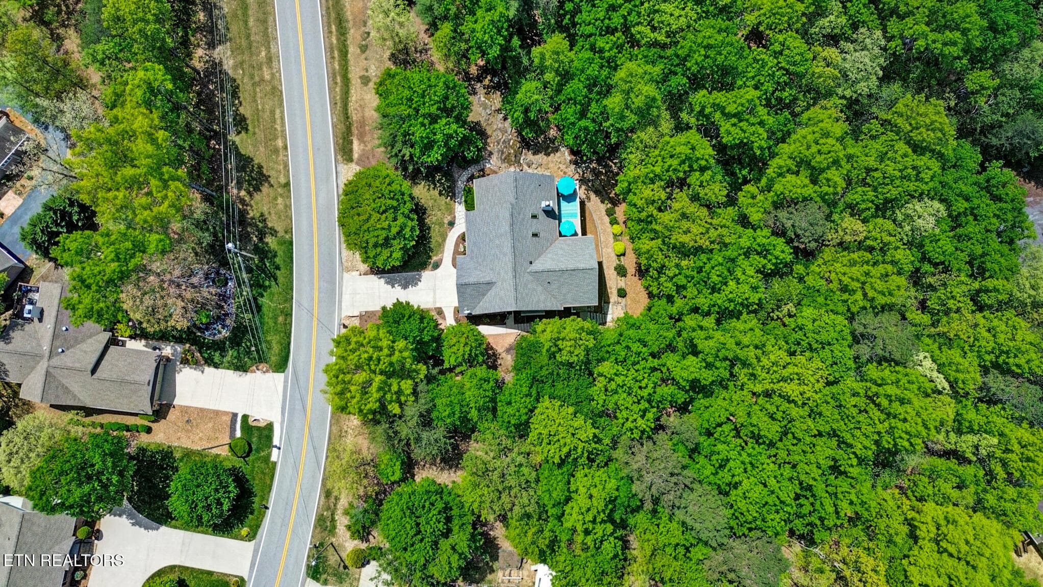 dji_0532-dji_0534 - 126 Mariners Drive, Fairfield Glade, TN 38558