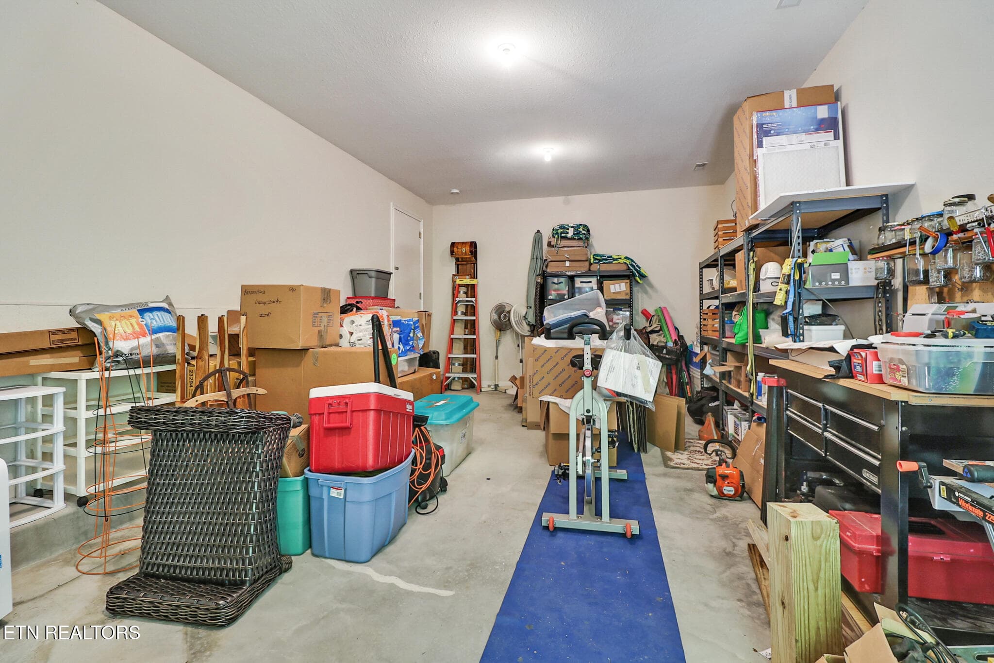 n44a2549-n44a2553 - 126 Mariners Drive, Fairfield Glade, TN 38558
