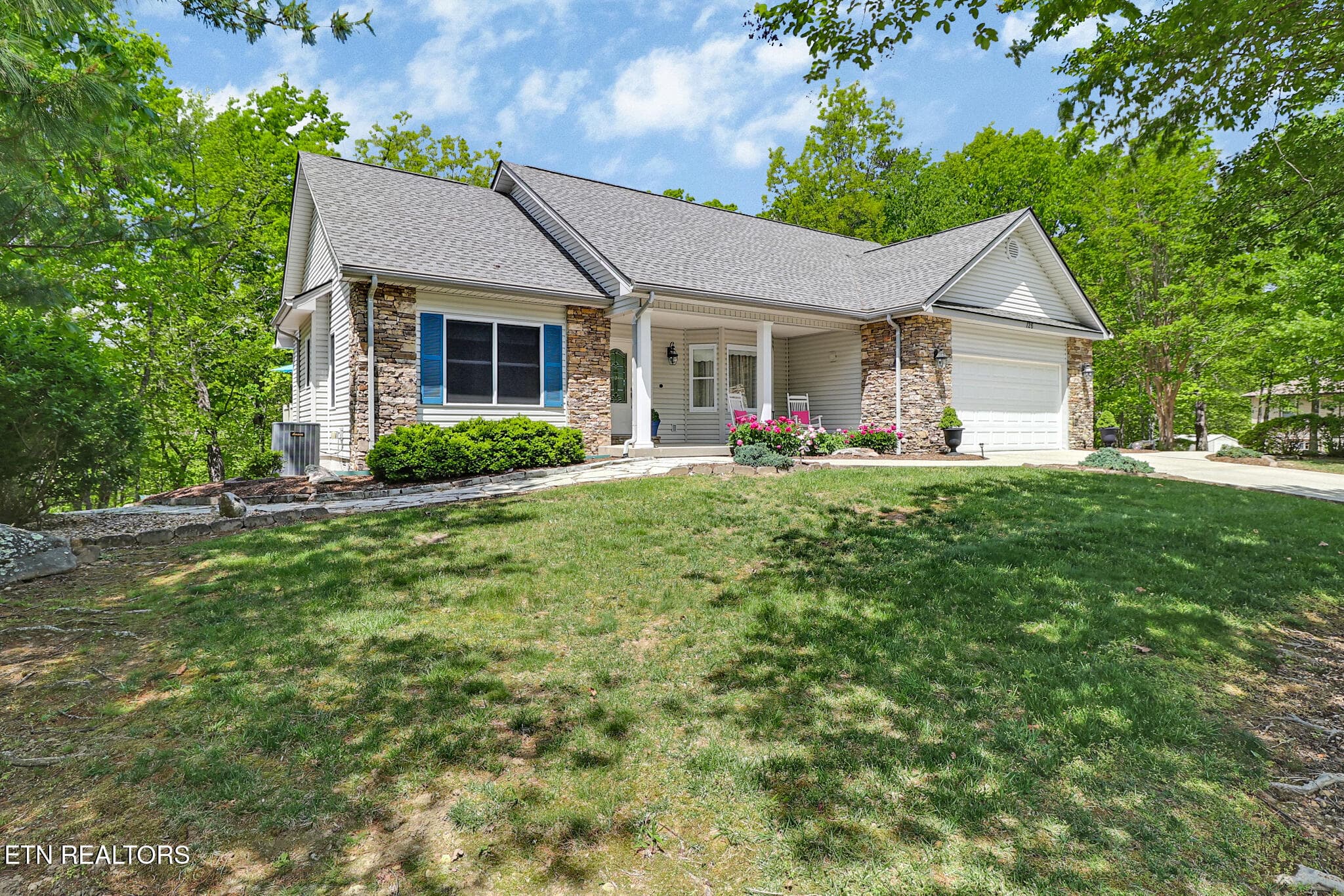 n44a2569-n44a2573 - 126 Mariners Drive, Fairfield Glade, TN 38558