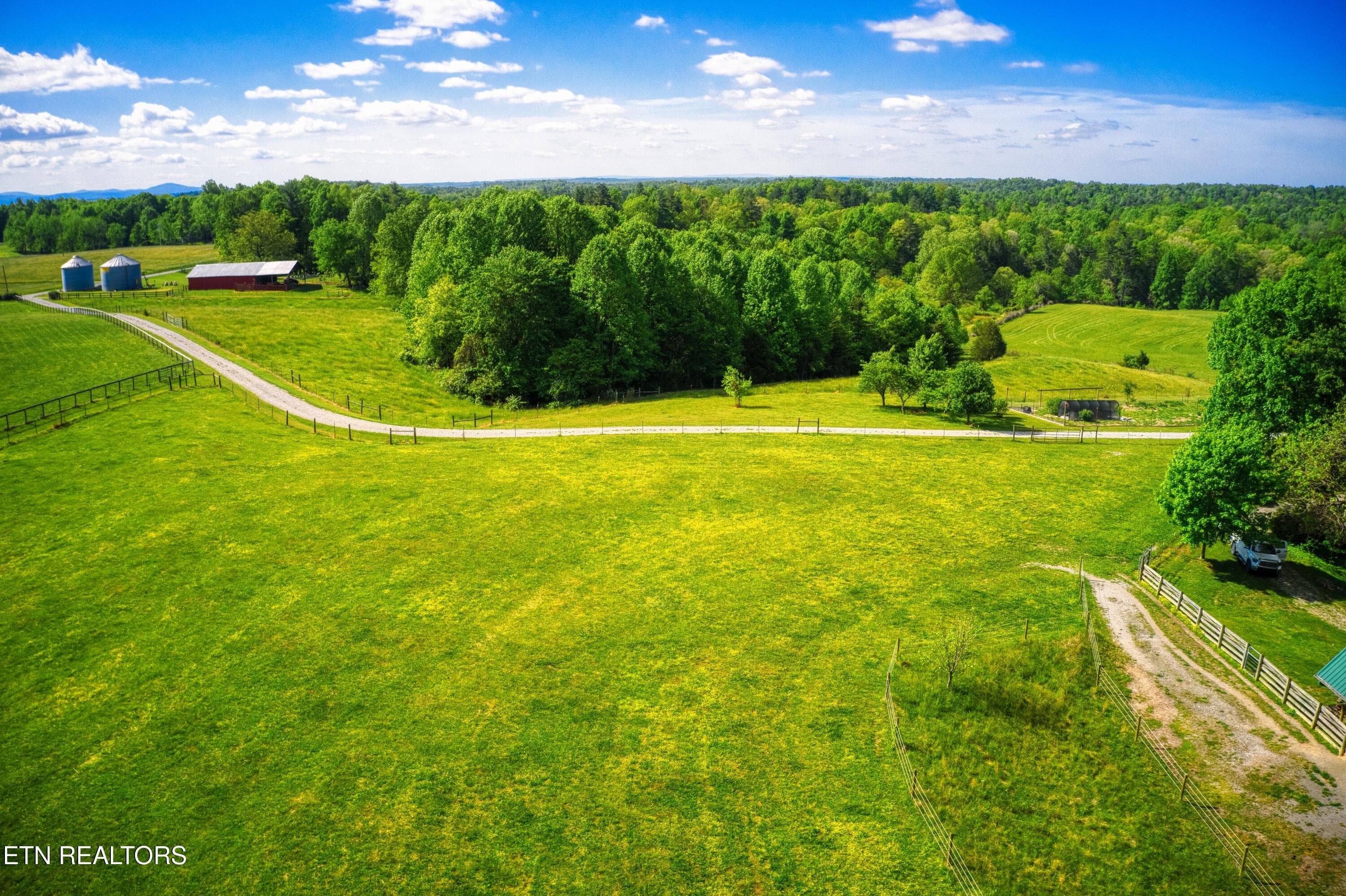 DJI_0653 - 1043 Range Cemetery Rd, Allardt, TN 38504