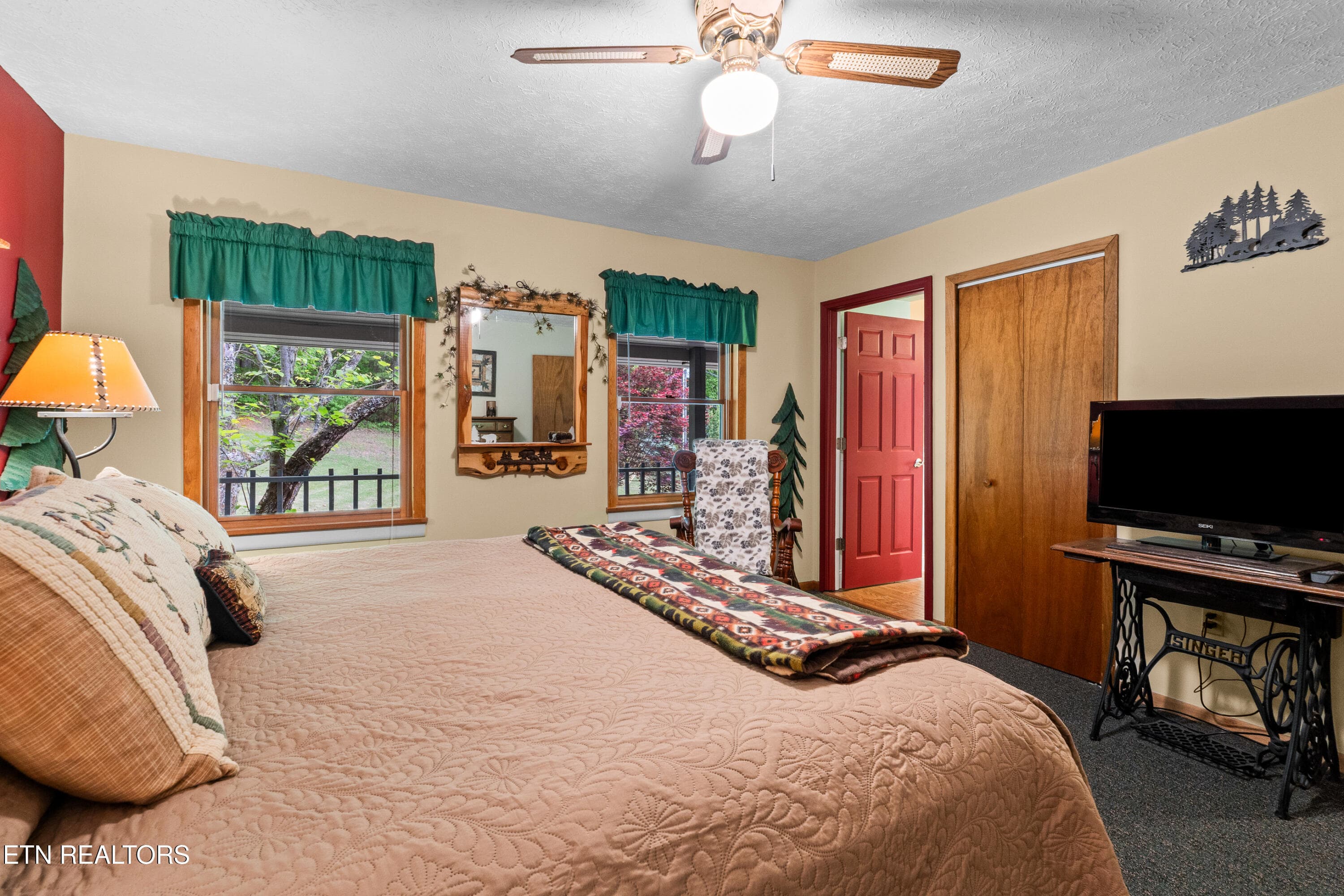 DSC04815 - 1043 Reagan Springs Rd, Townsend, TN 37882