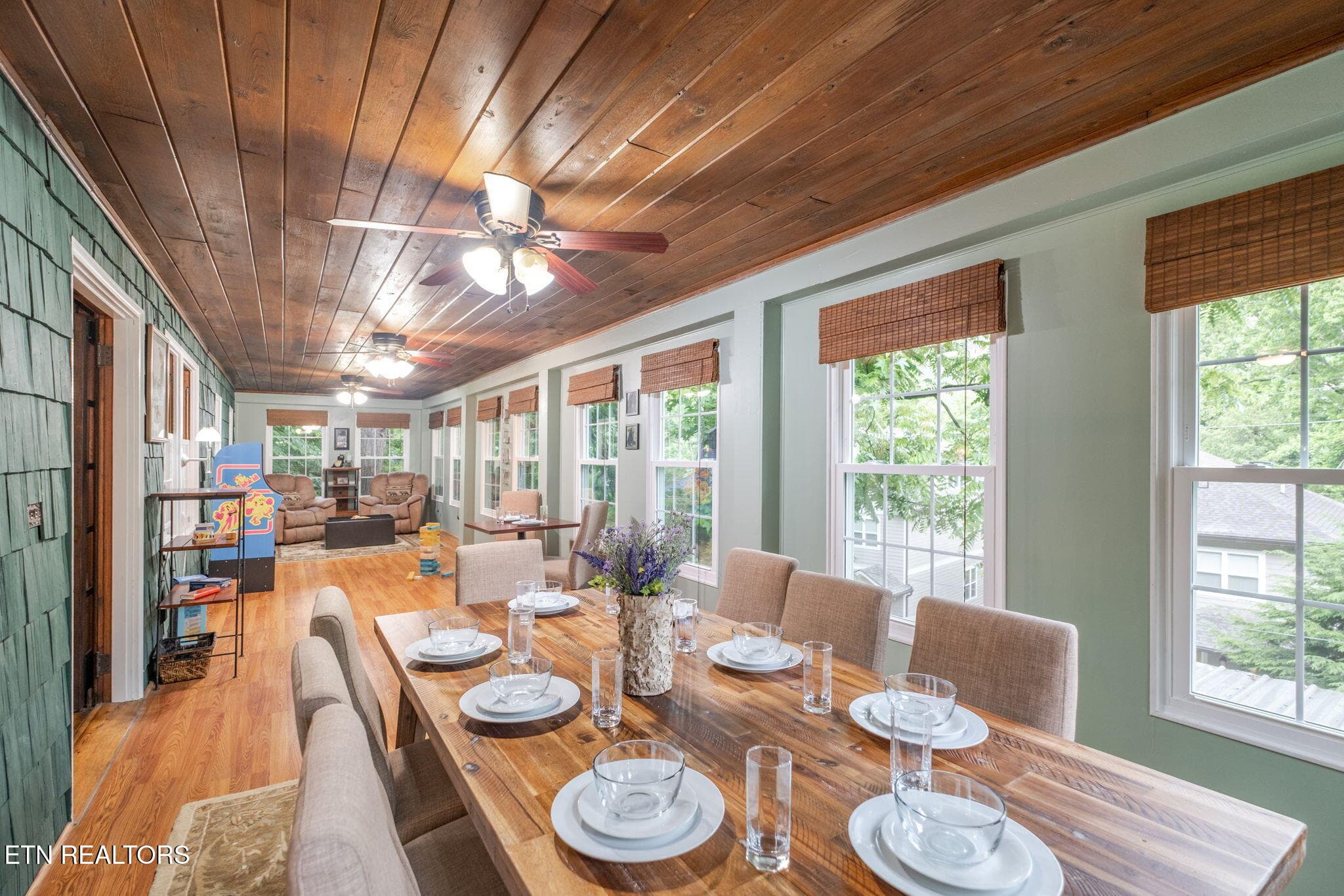 35-web-or-mls-204HillSt-10 - 204 Hill St, Gatlinburg, TN 37738, Gatlinburg