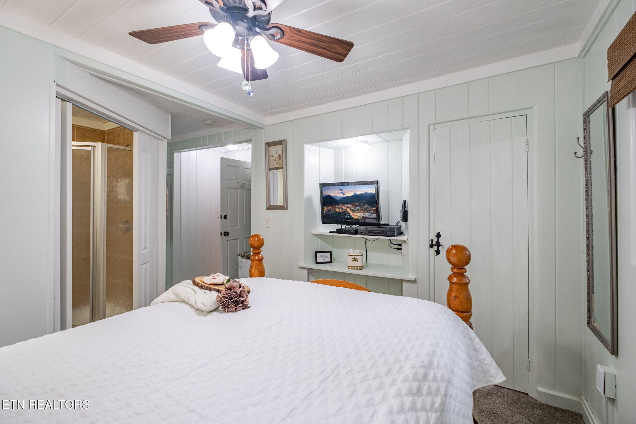 47-web-or-mls-204HillSt-22 - 204 Hill St, Gatlinburg, TN 37738, Gatlinburg