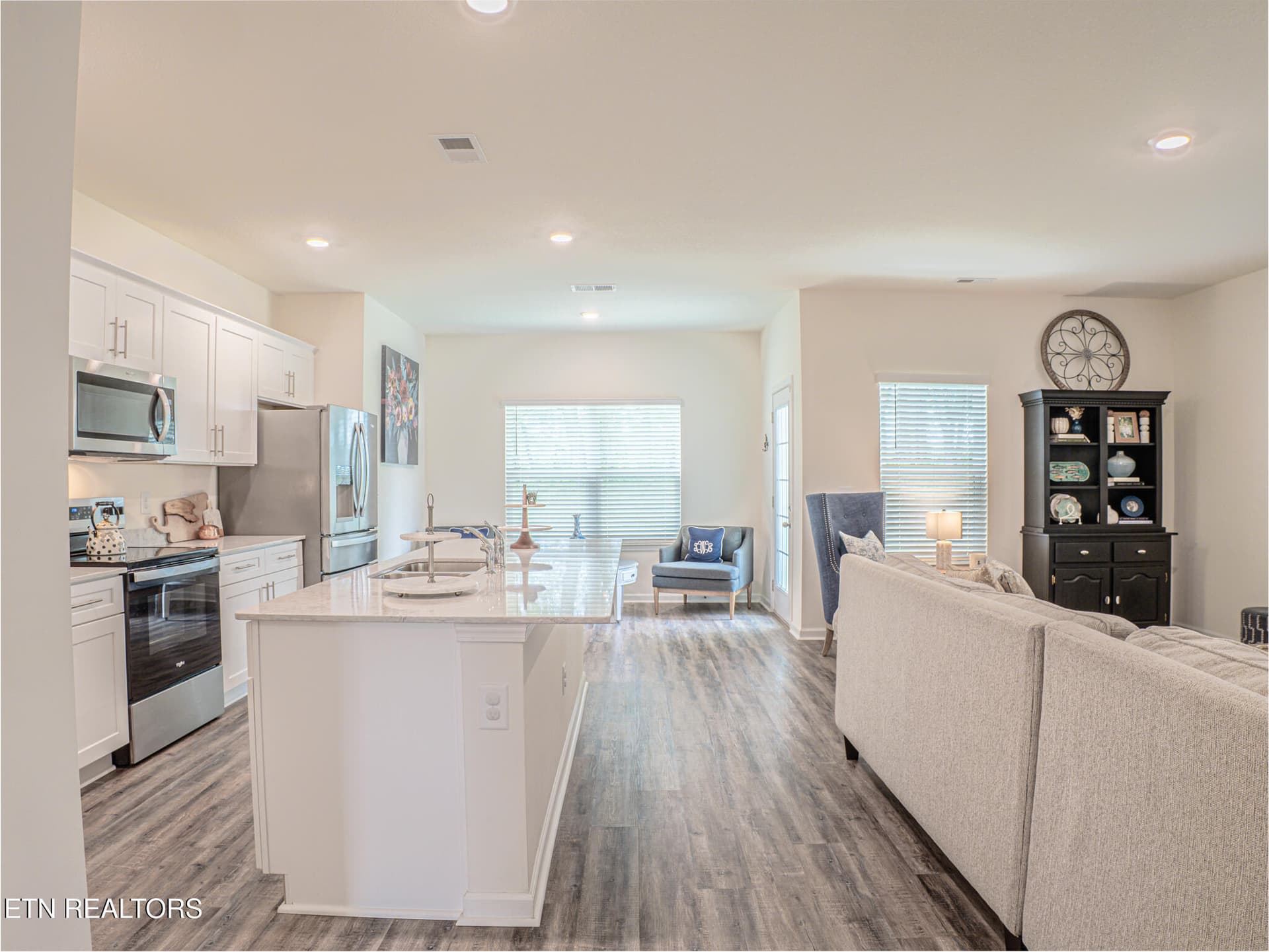 Open Concept Living - 142 Thistle Drive, Bluff City, TN 37618