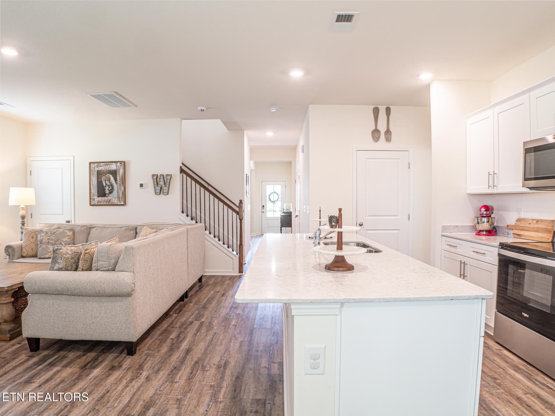 Kitchen - 142 Thistle Drive, Bluff City, TN 37618