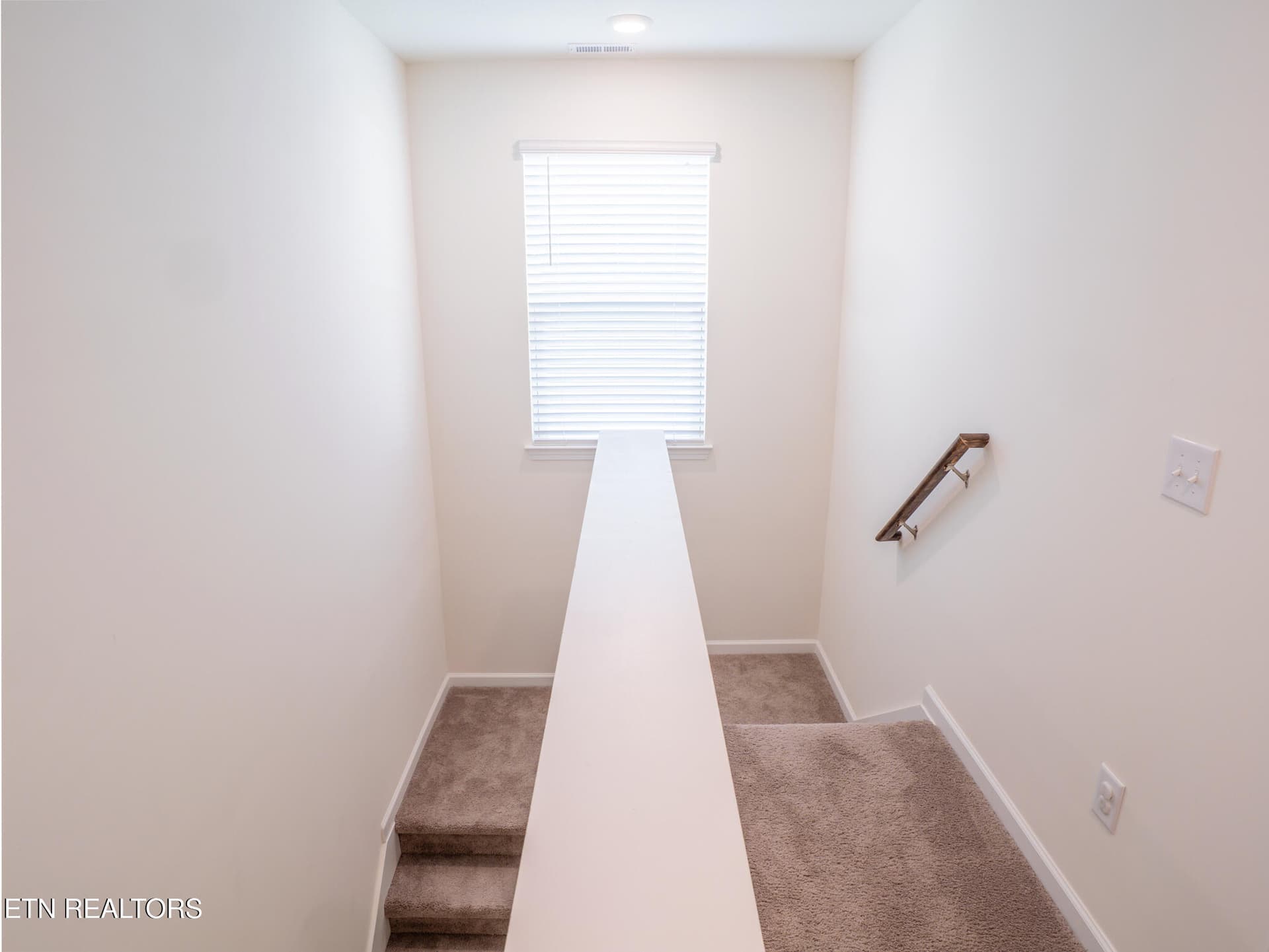 Stairs - 142 Thistle Drive, Bluff City, TN 37618