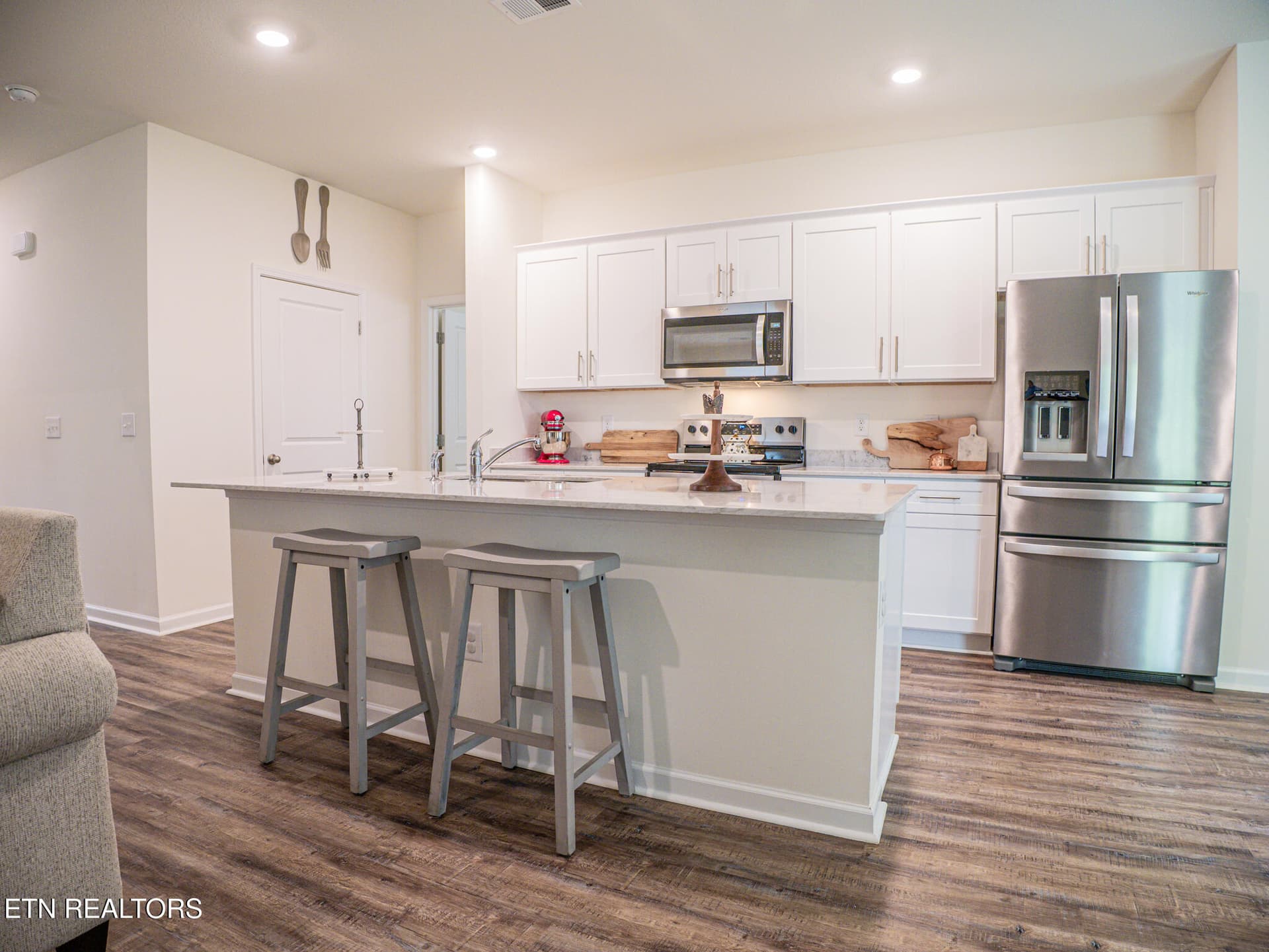 Kitchen Island - 142 Thistle Drive, Bluff City, TN 37618