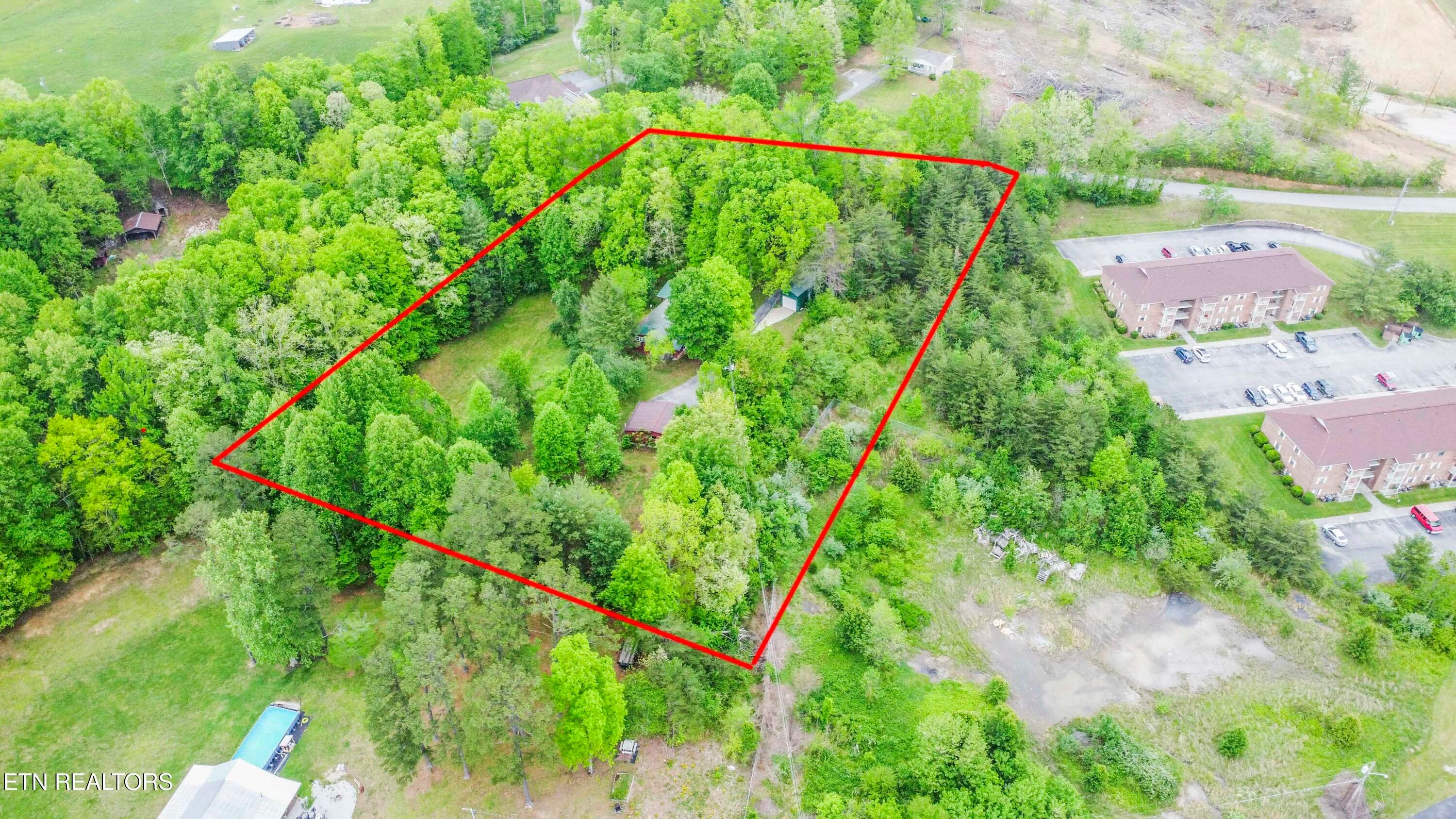 drone 1_1 - 355 Eli Lane, Oneida, TN 37841