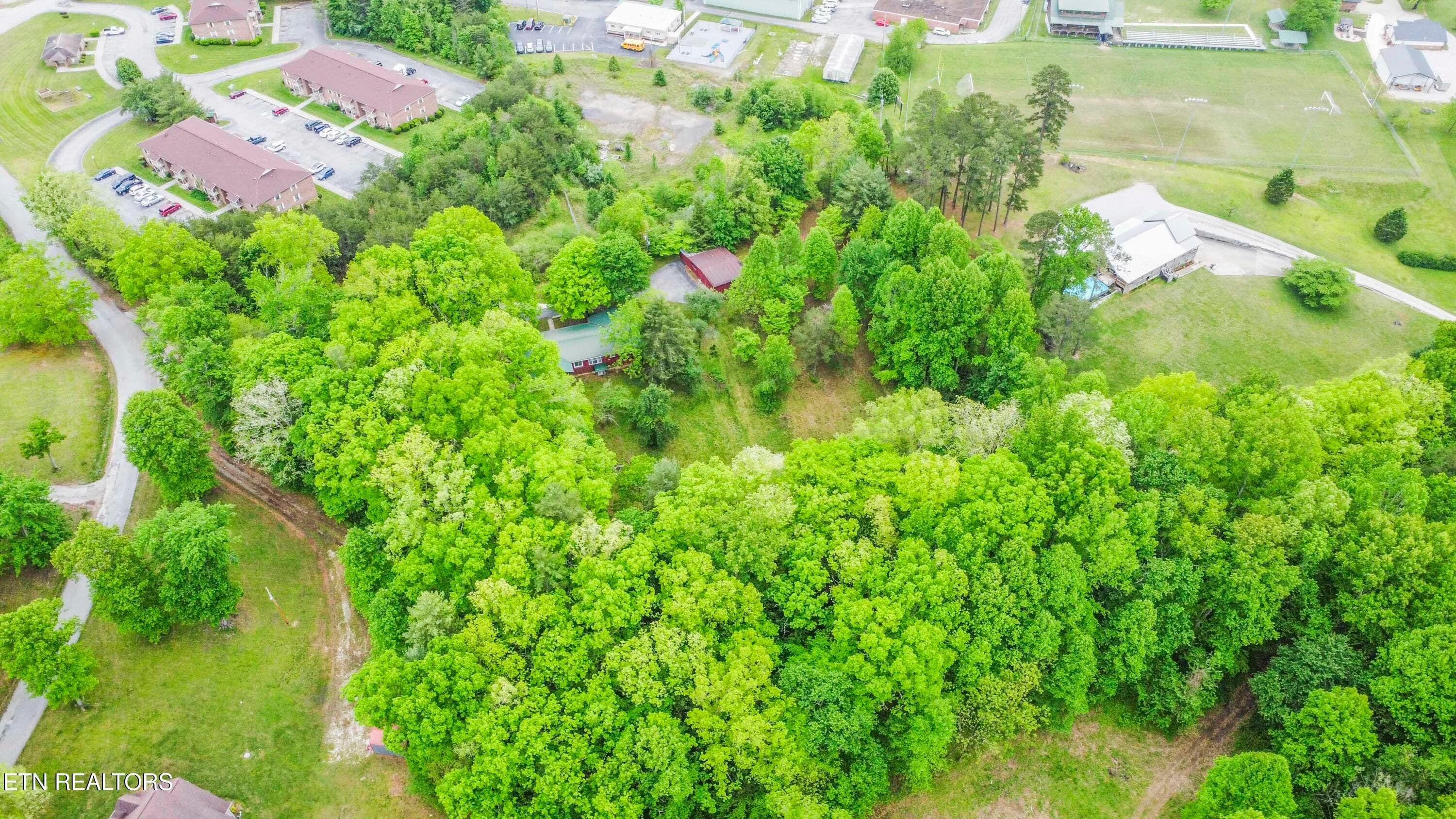 drone 4_1 - 355 Eli Lane, Oneida, TN 37841