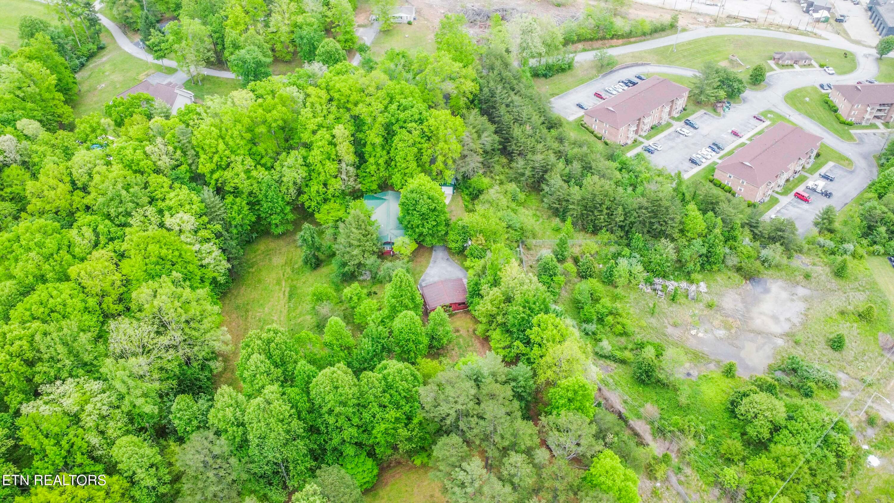 drone 7_1 - 355 Eli Lane, Oneida, TN 37841