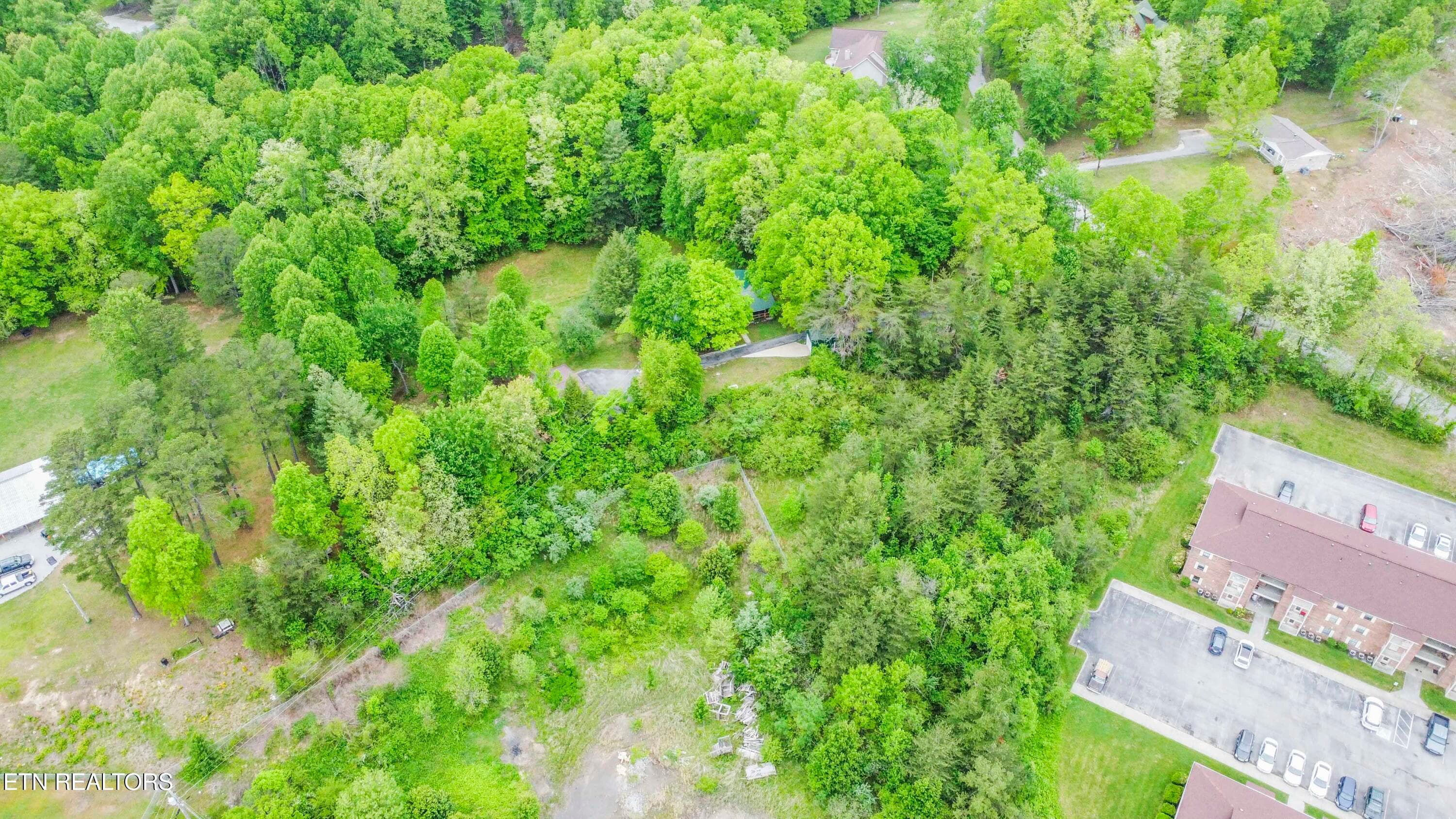 drone 10_1 - 355 Eli Lane, Oneida, TN 37841
