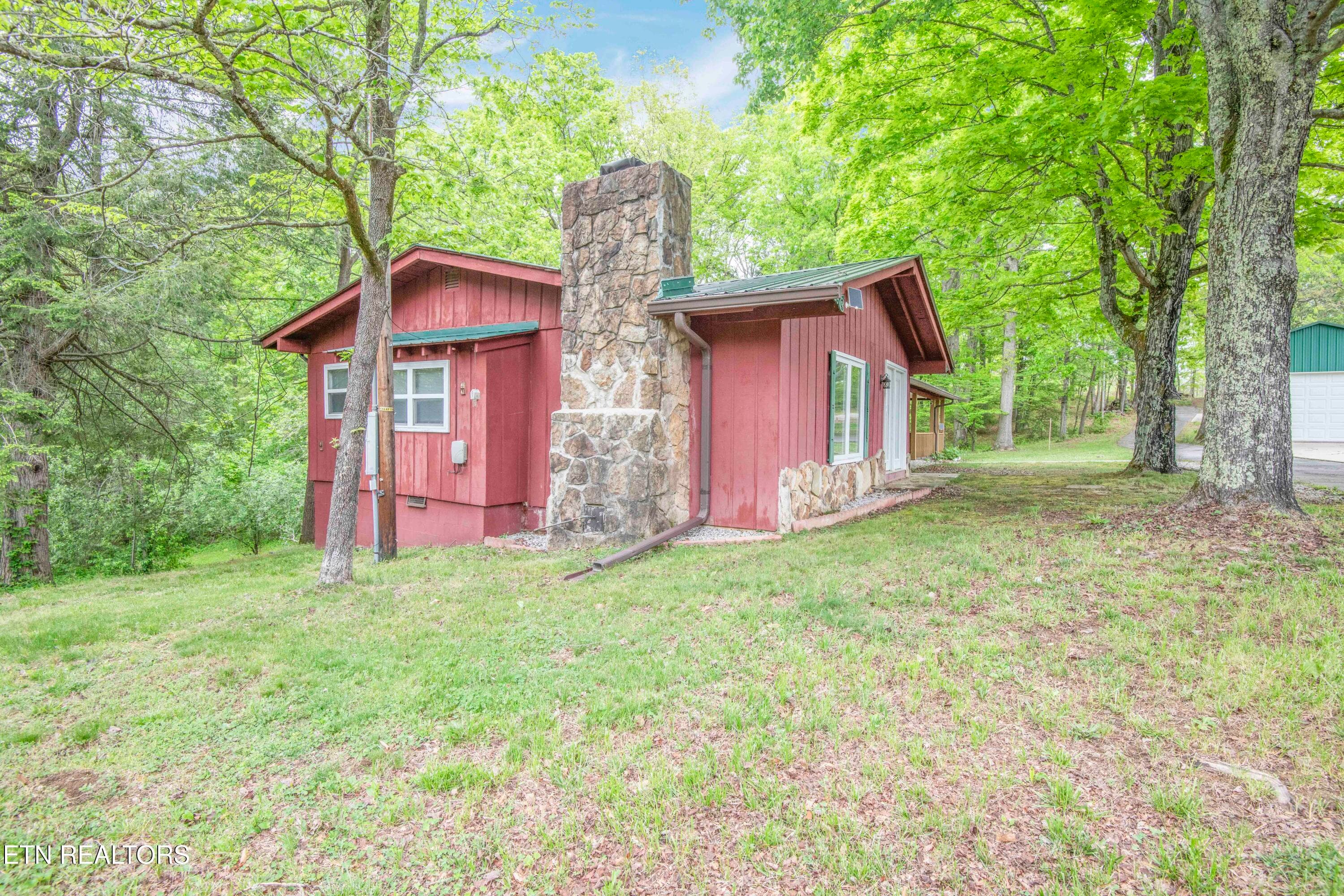 Side View - 355 Eli Lane, Oneida, TN 37841