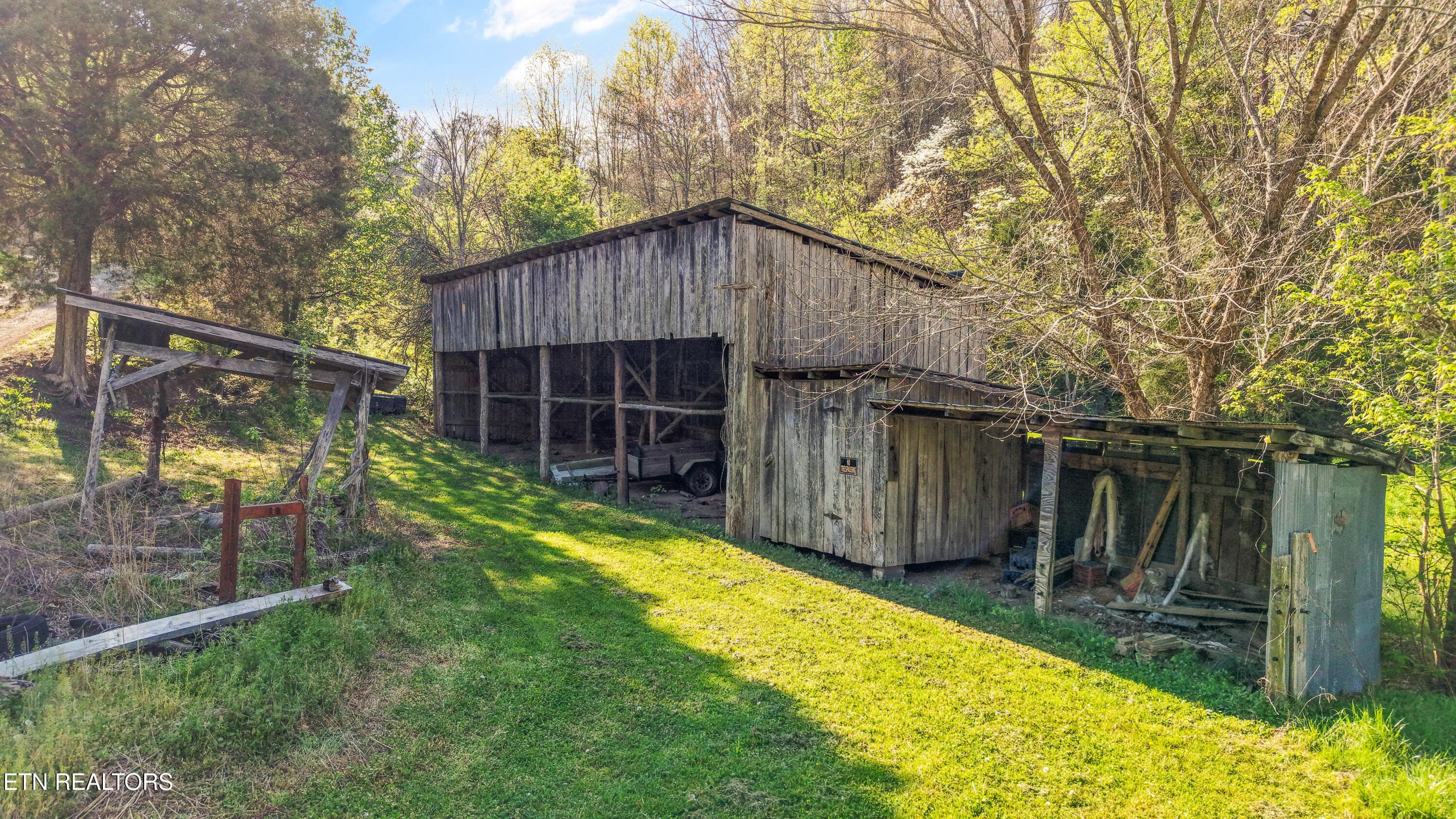 IMG_0204 - 542 Back Valley Rd, Sneedville, TN 37869, Sneedville