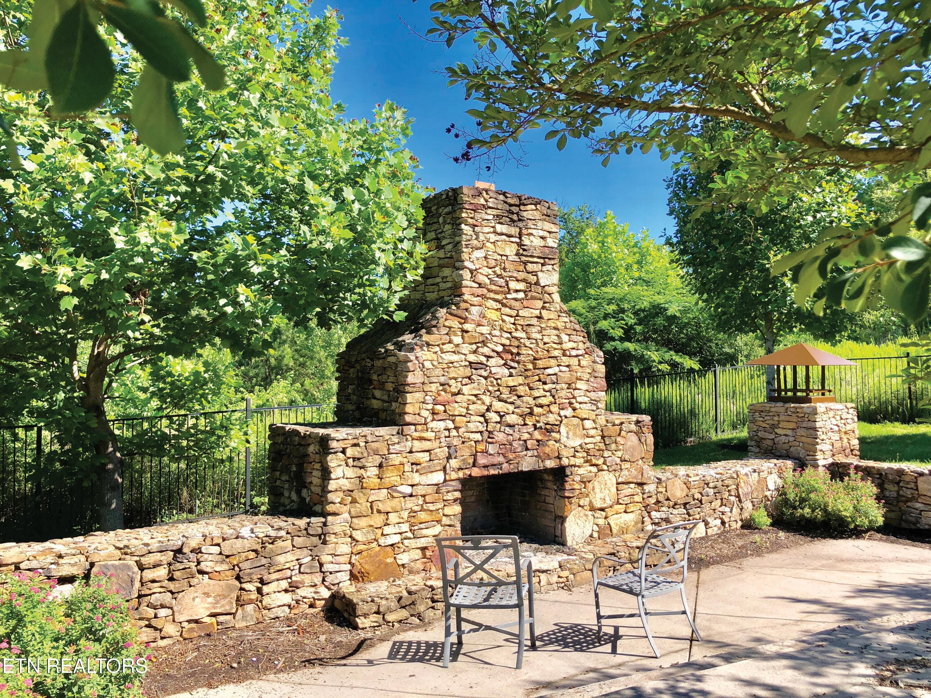 Fire Pit 2 - 3831 Cherokee Woods Way 102, Knoxville, TN 37920, Knoxville