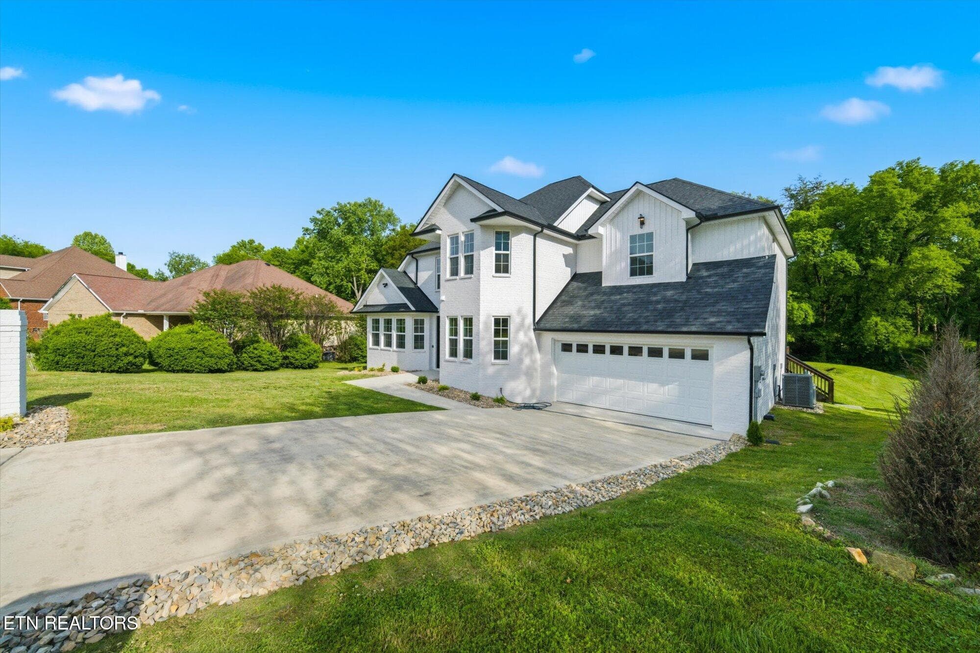 03-3636-S-Creek-Rd-Knoxville-TN-3 - 3636 S Creek Rd, Knoxville, TN 37920