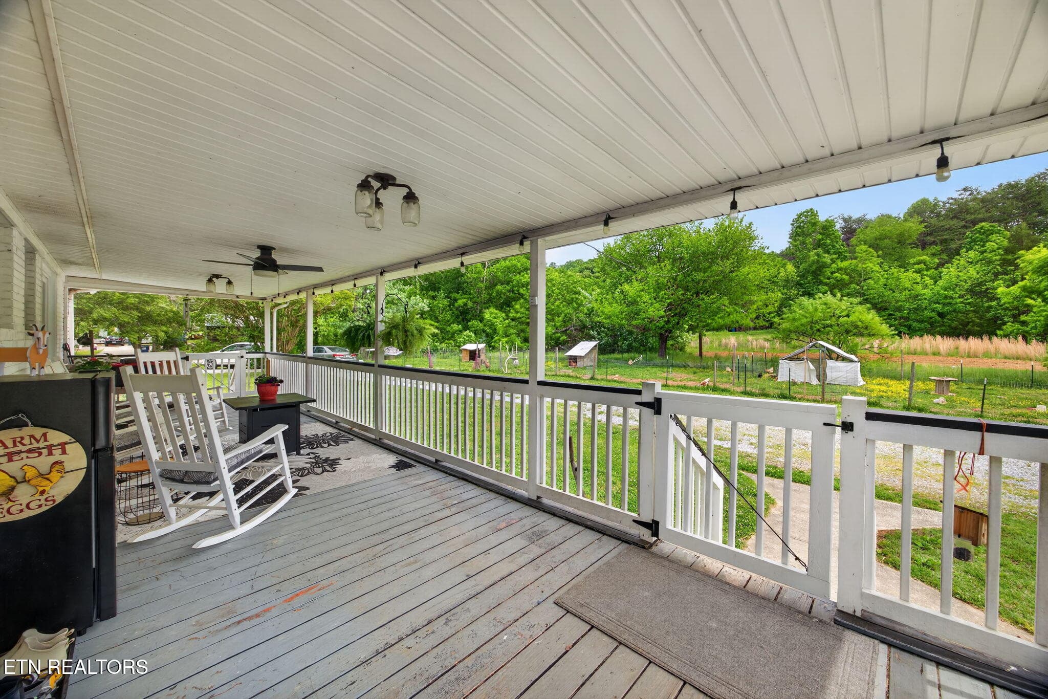 COVERED BACK PORCH - 14910 Old State Highway 28, Pikeville, TN 37367