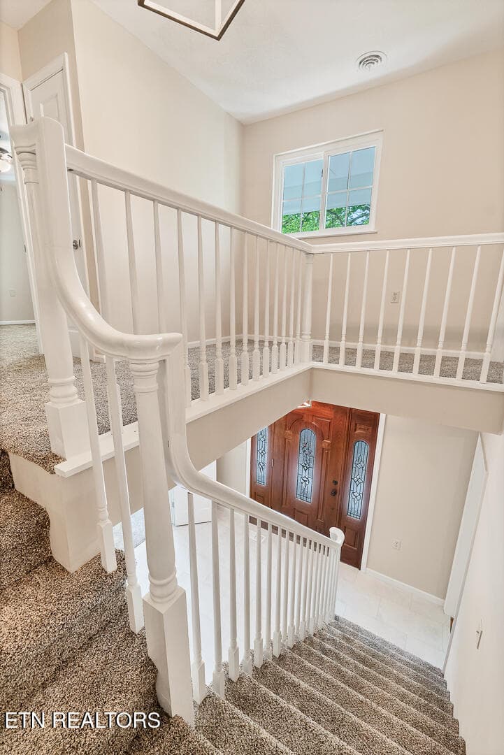 Staircase - 6842 Four Mile Rd, Maryville, TN 37803